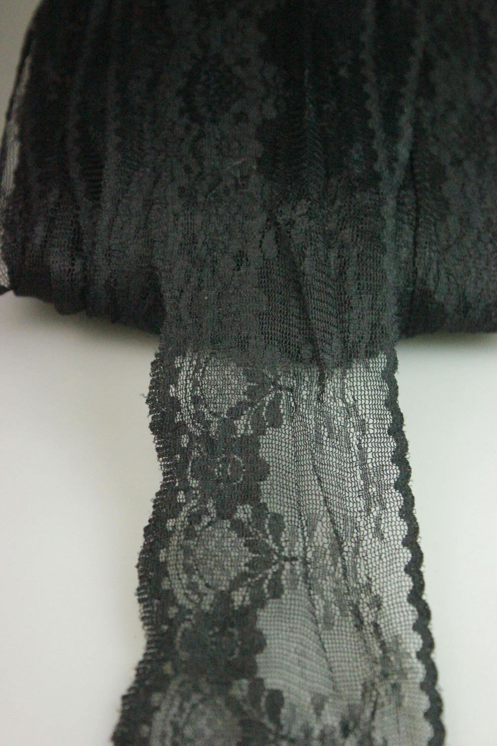 Dantela Fina Neagra, 70mm