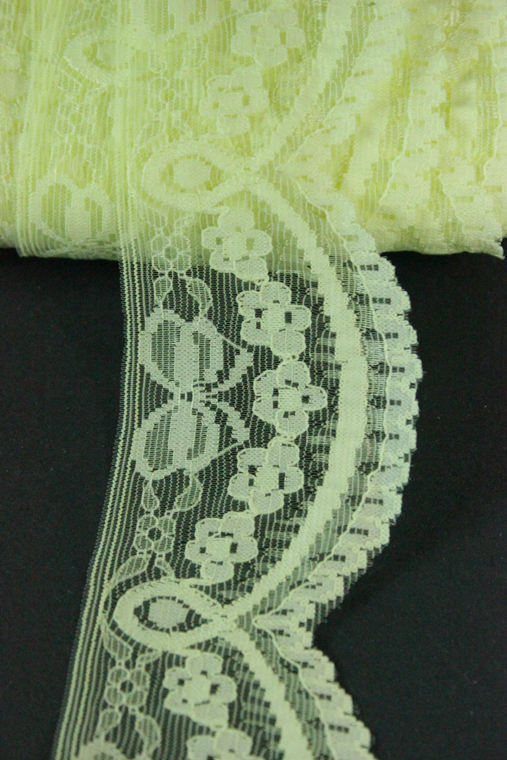 Dantela Galbena 45mm