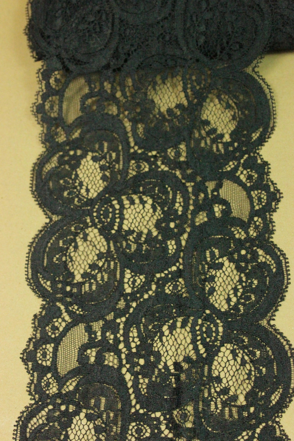 Dantela Neagra, 11.50cm