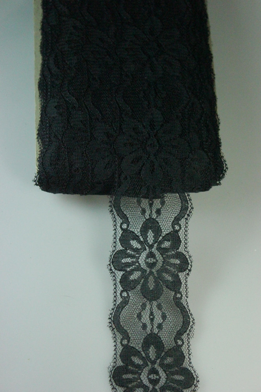 Dantela Neagra, 50mm