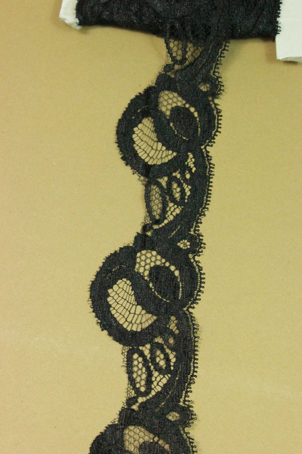 Dantela Neagra, 55mm