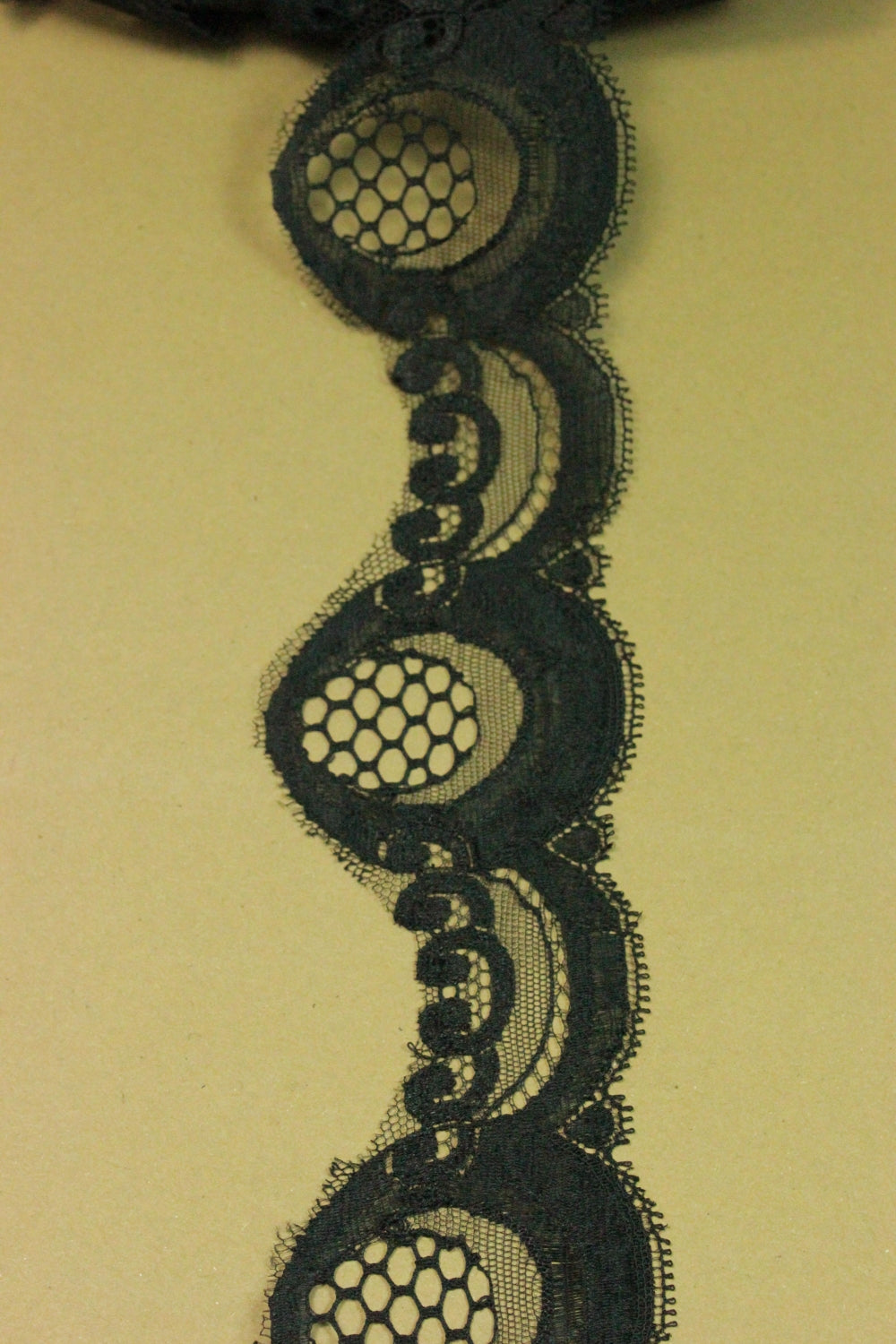 Dantela Neagra, 60mm