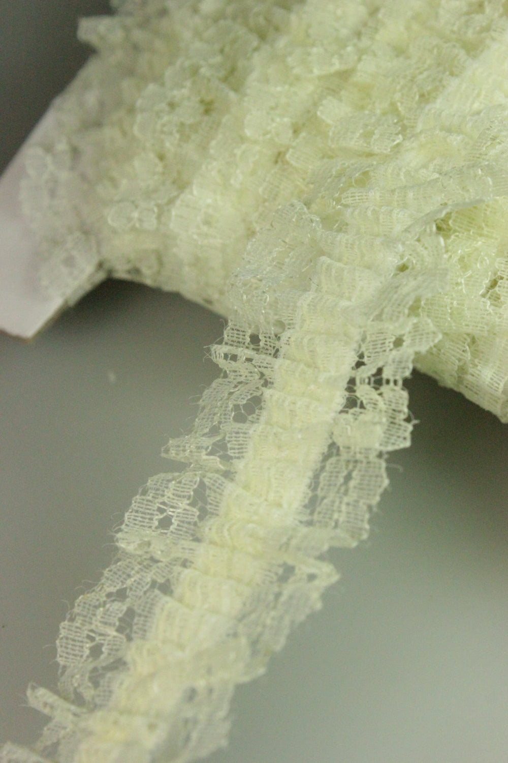 Dantela Pe Elastic Incretita, 30mm, Crem