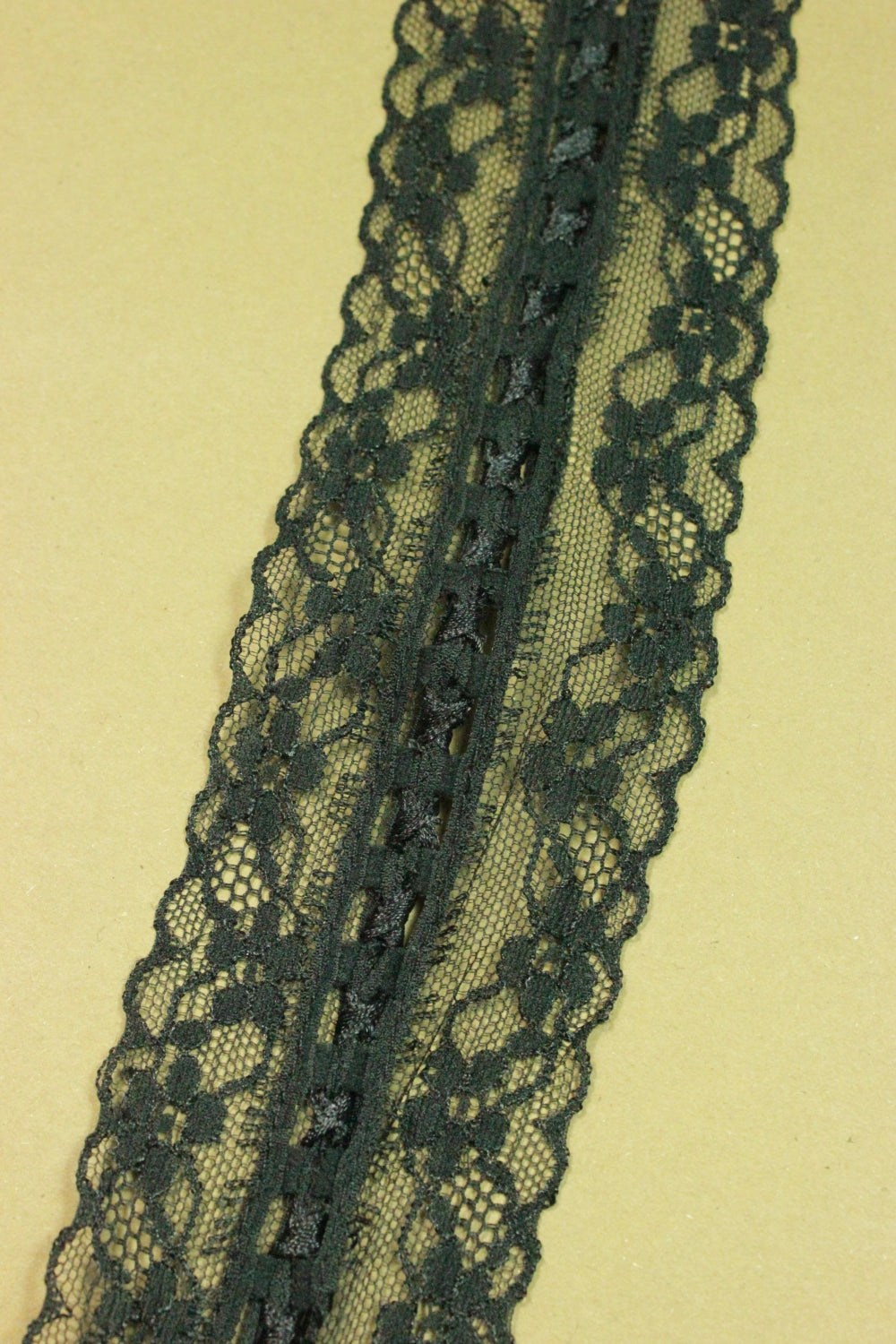 Dantella 55mm, Neagra