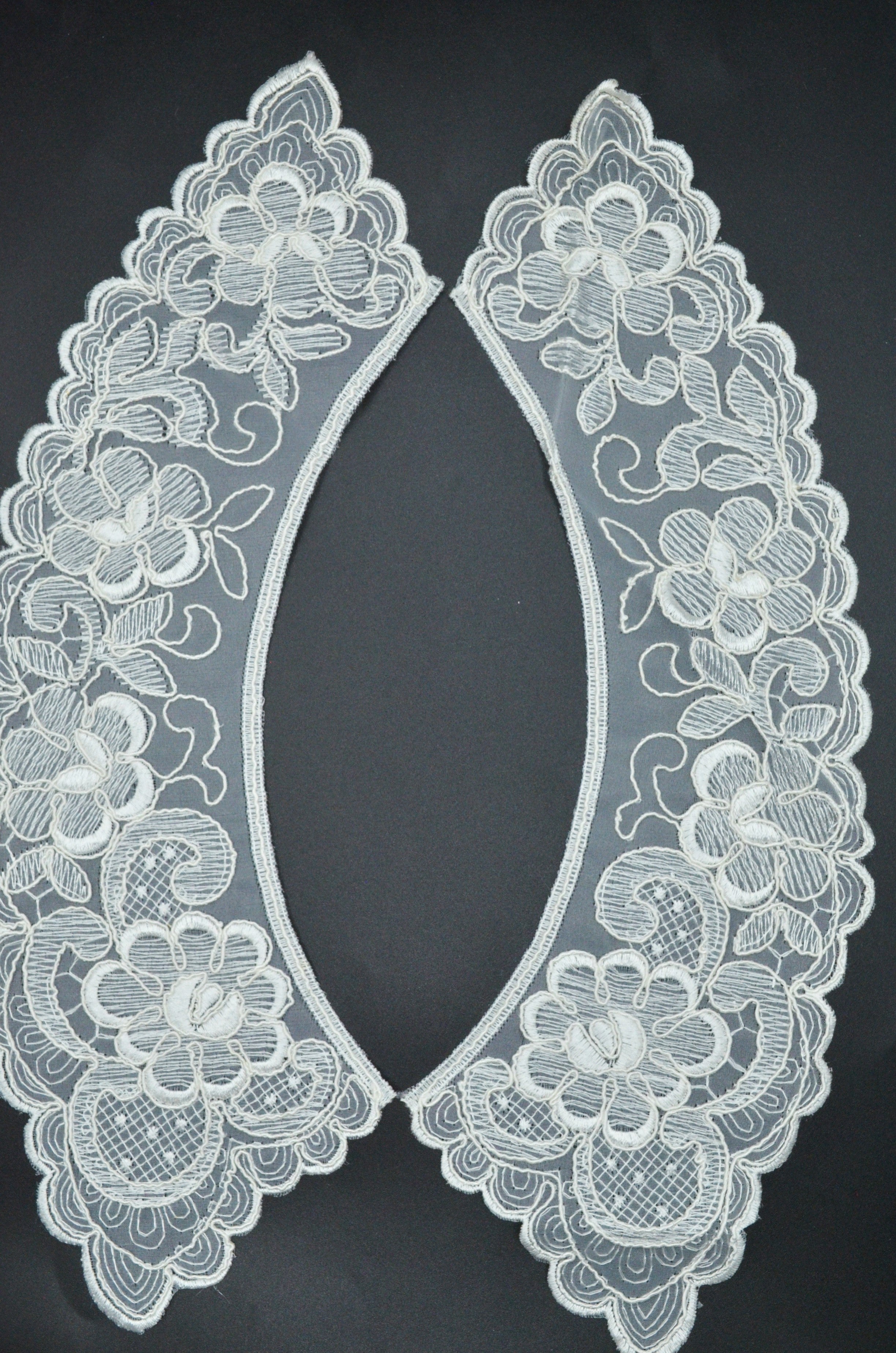 Guler Din Organza Brodat, 10x35cm, Alb