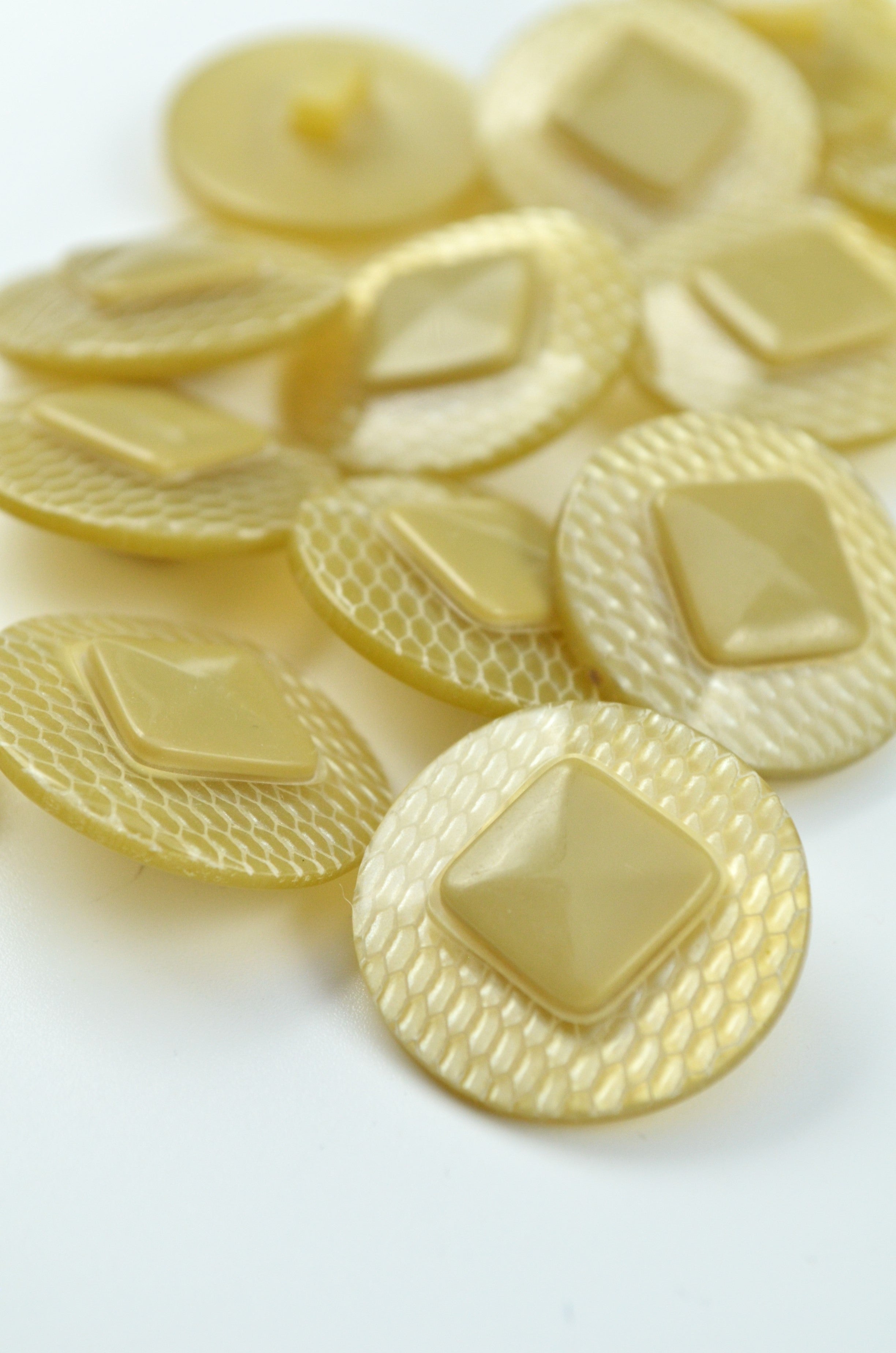 Nasturi De Plastic 22mm
