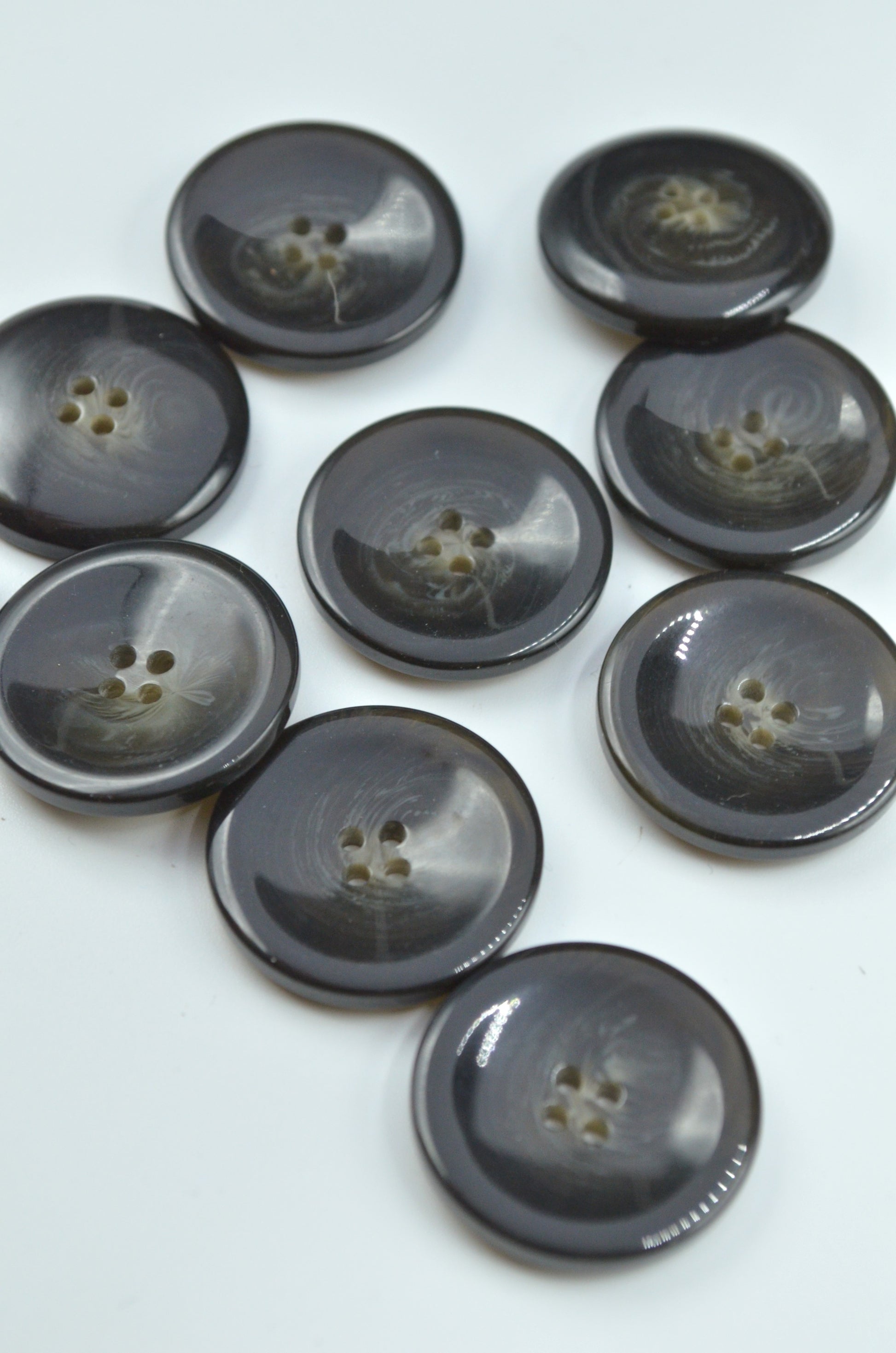Nasturi De Plastic 23mm, Maro