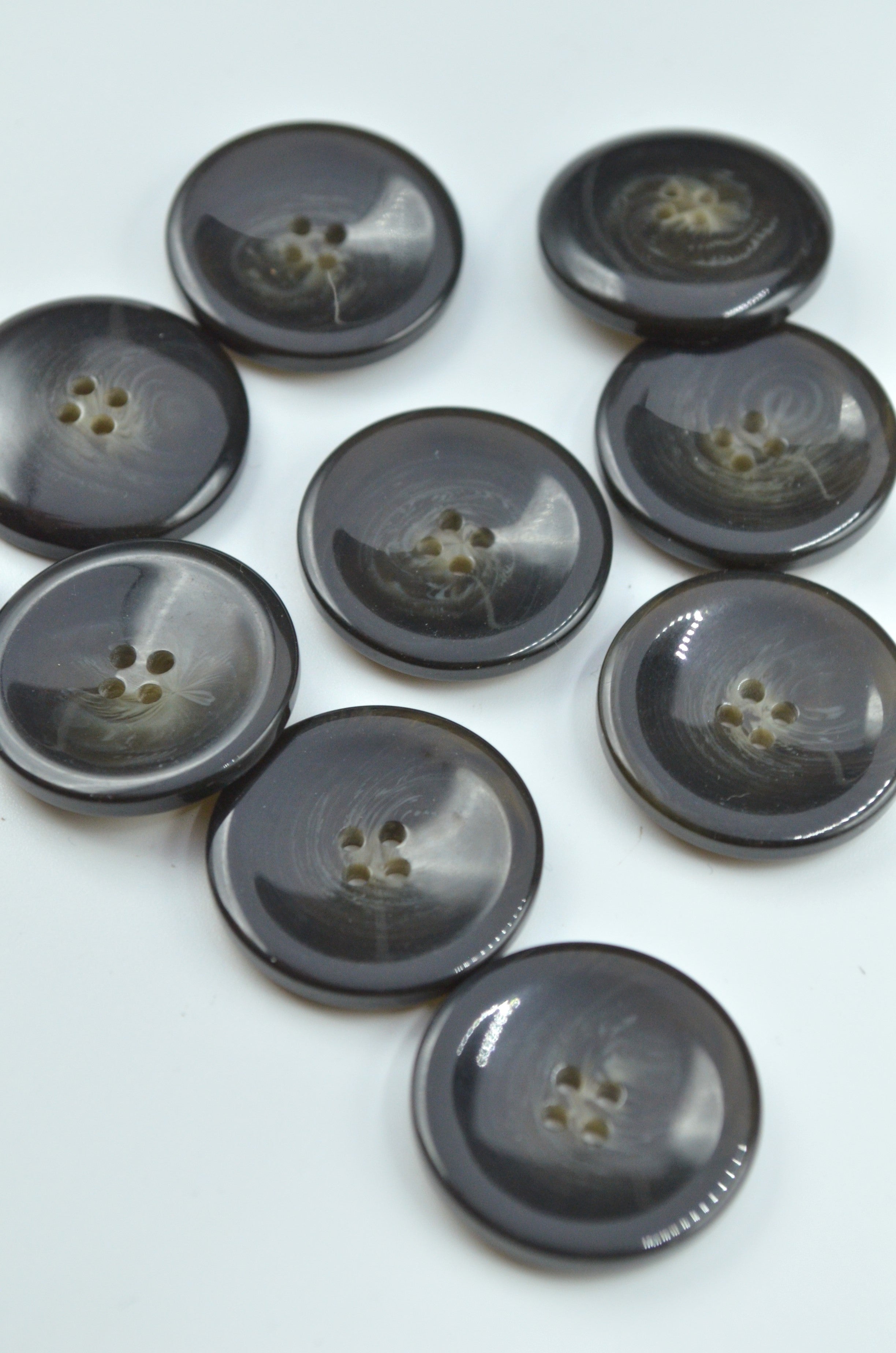 Nasturi De Plastic 23mm, Maro