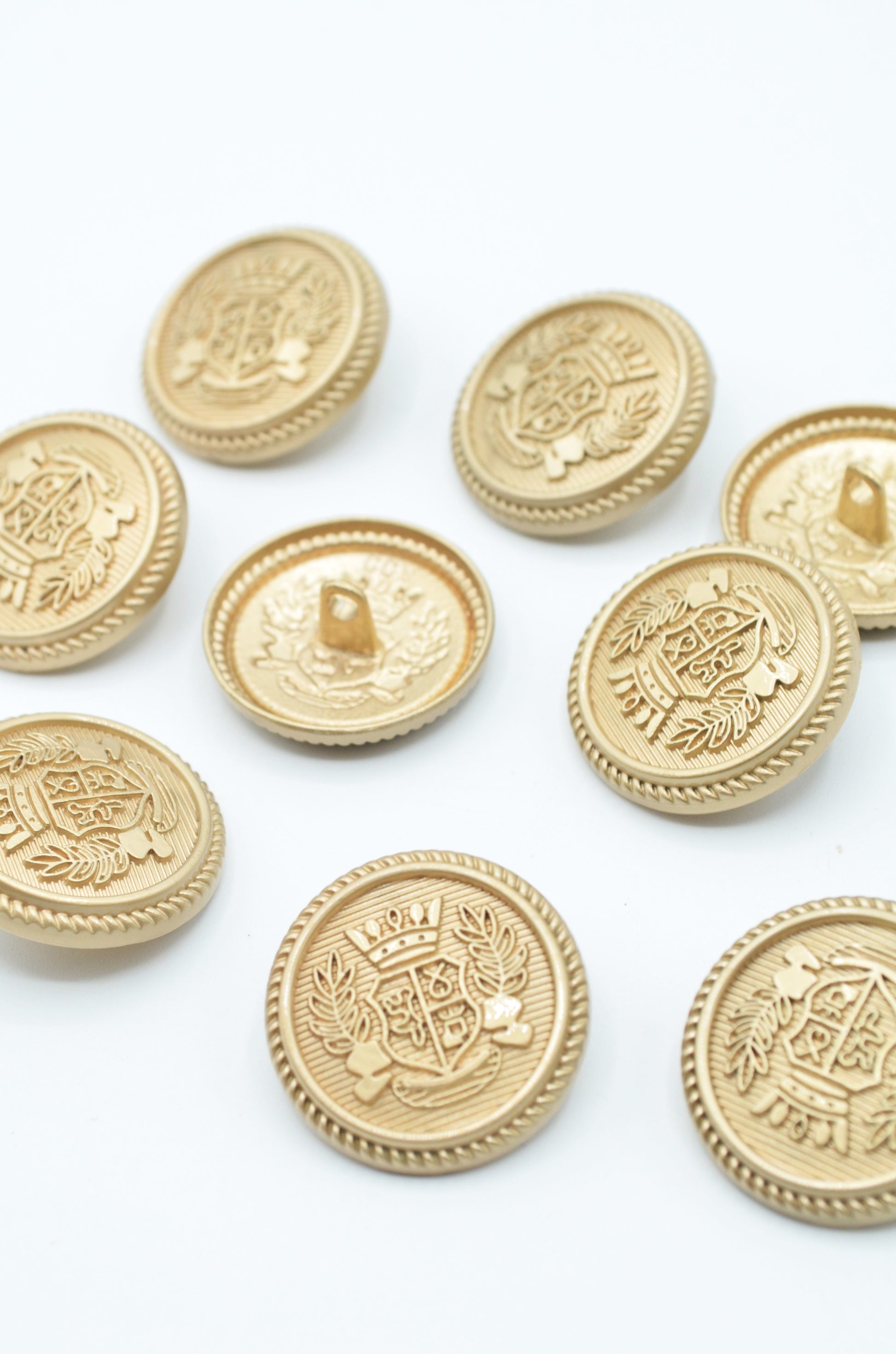 Nasturi Metalici, Auriu Deschis Mat