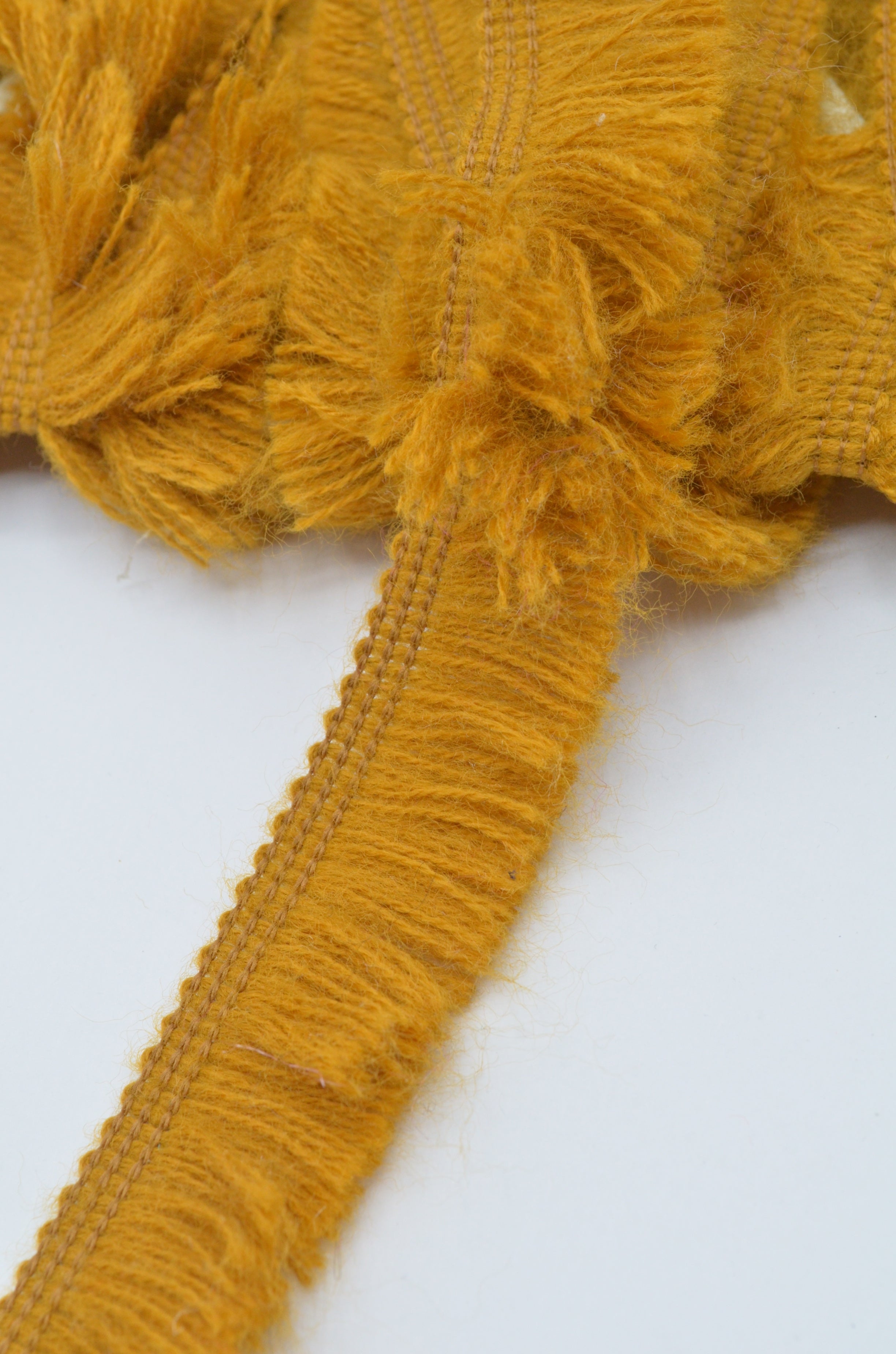 Franjuri Din Acril, 2.50 cm, Mustar
