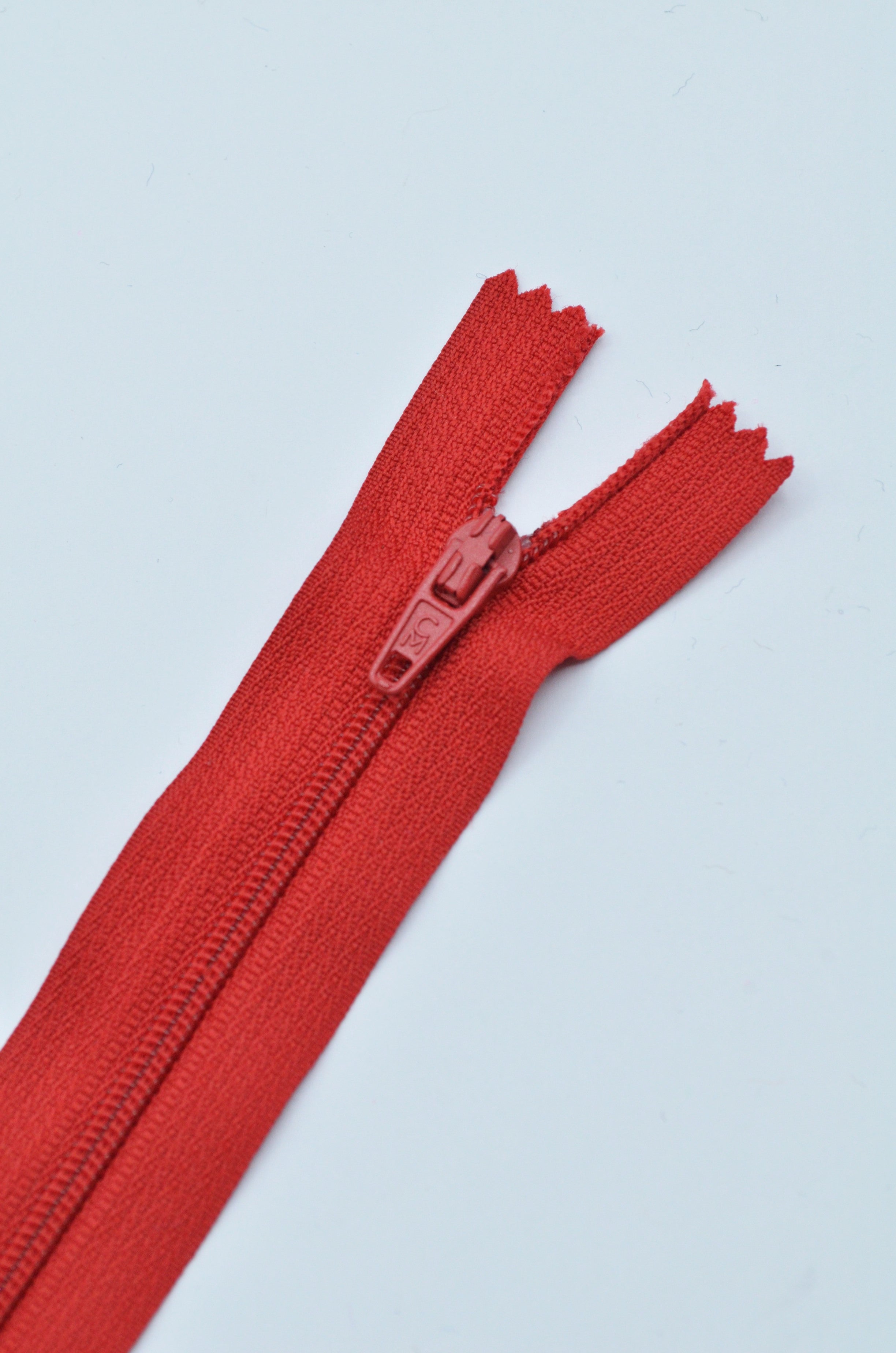 Fermoar De Plastic Fix 3mm, 13cm, Rosu
