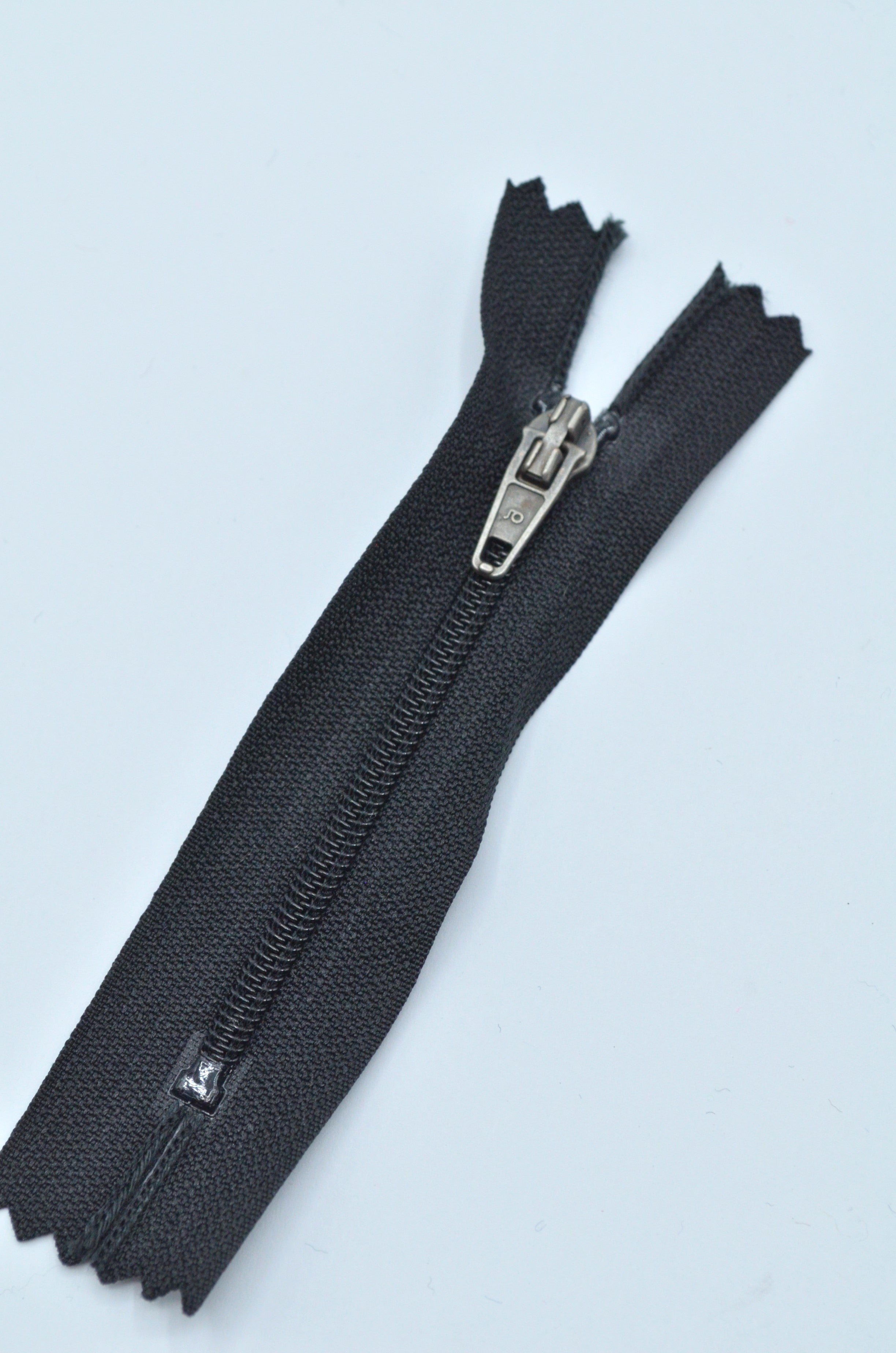 Fermoar De Plastic Fix YKK 3mm, 8cm, Negru