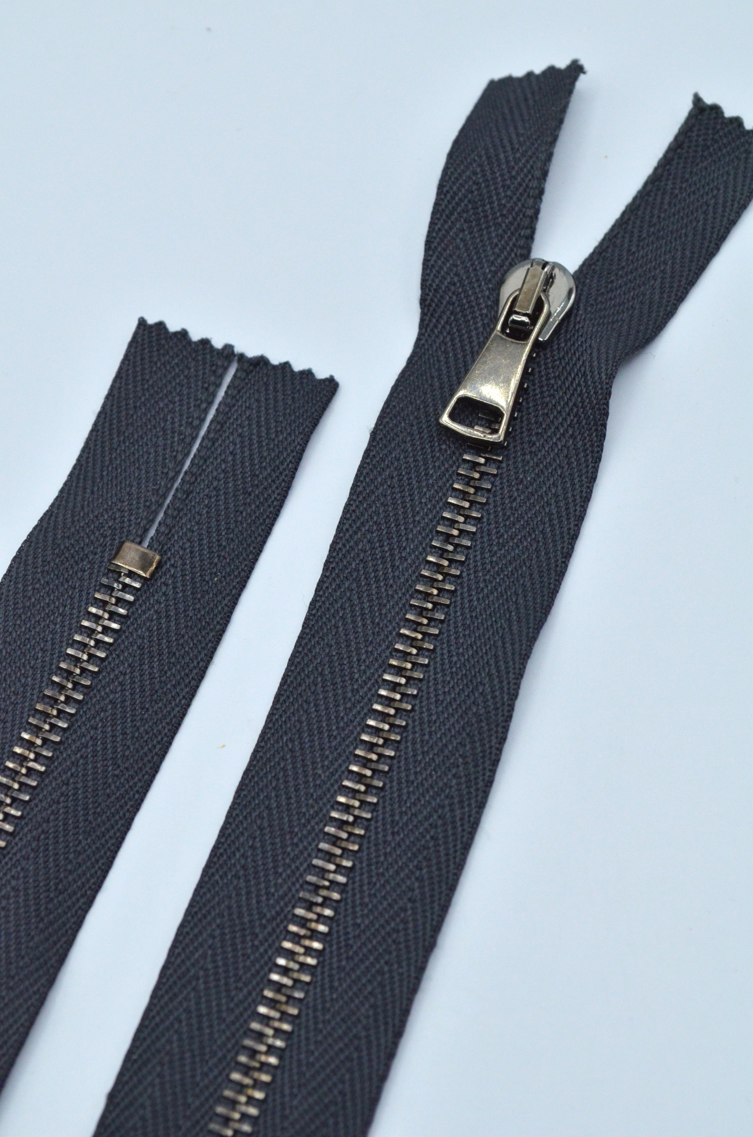 Fermoar Metalic 4mm Fix, 60cm Gri