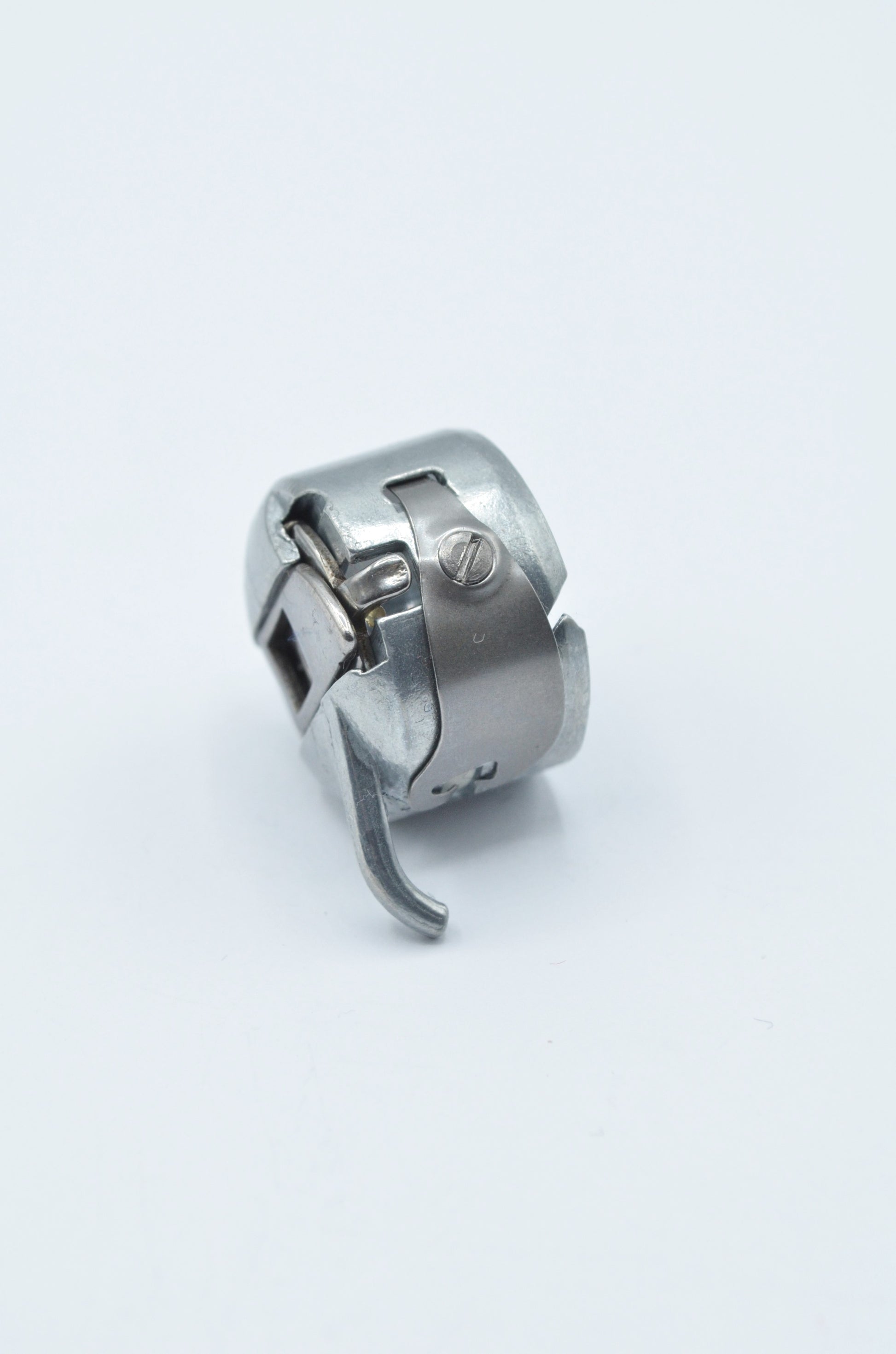 Suveica masina de cusut casnica