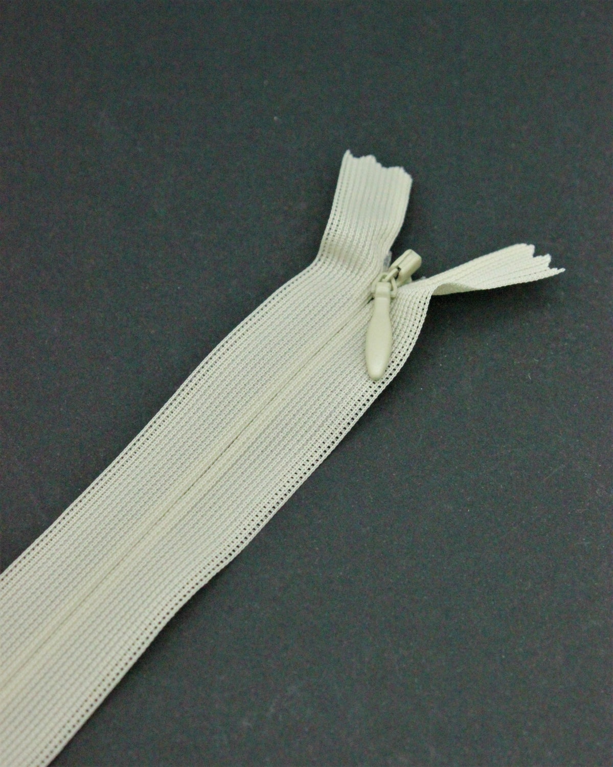 Fermoar Ascuns 38cm, Crem