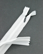 Fermoar Ascuns, 58cm, Alb Cu Cheita Neagra