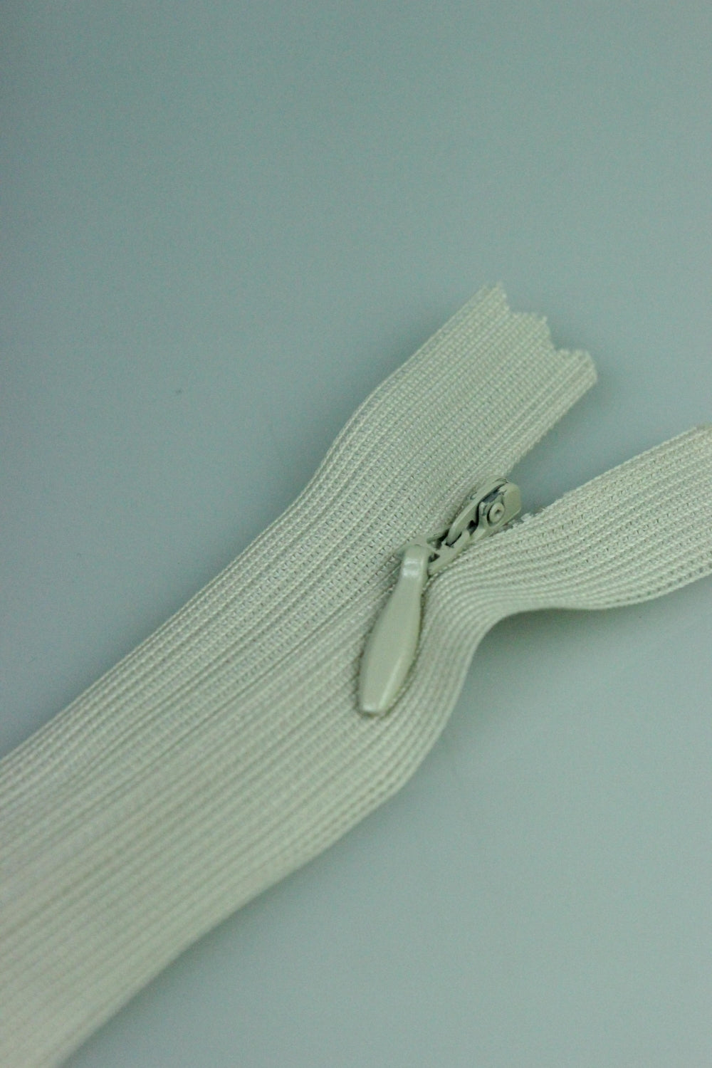 Fermoar Ascuns Pe Panza, 20cm, Bej