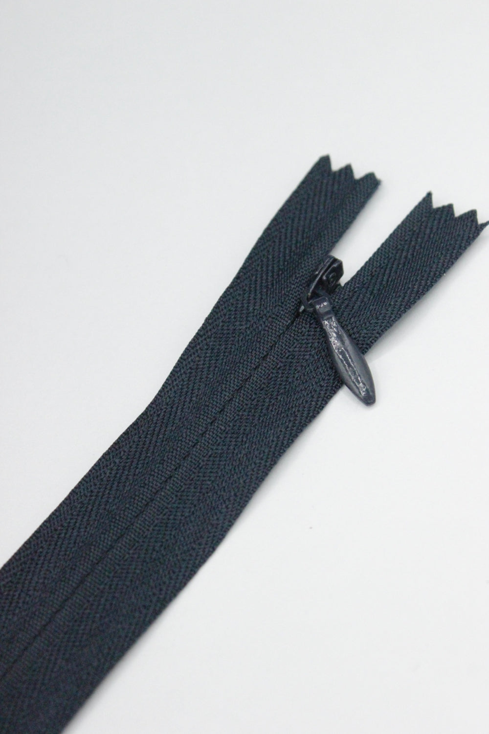 Fermoar Ascuns Pe Panza, 20cm, Bleumarin