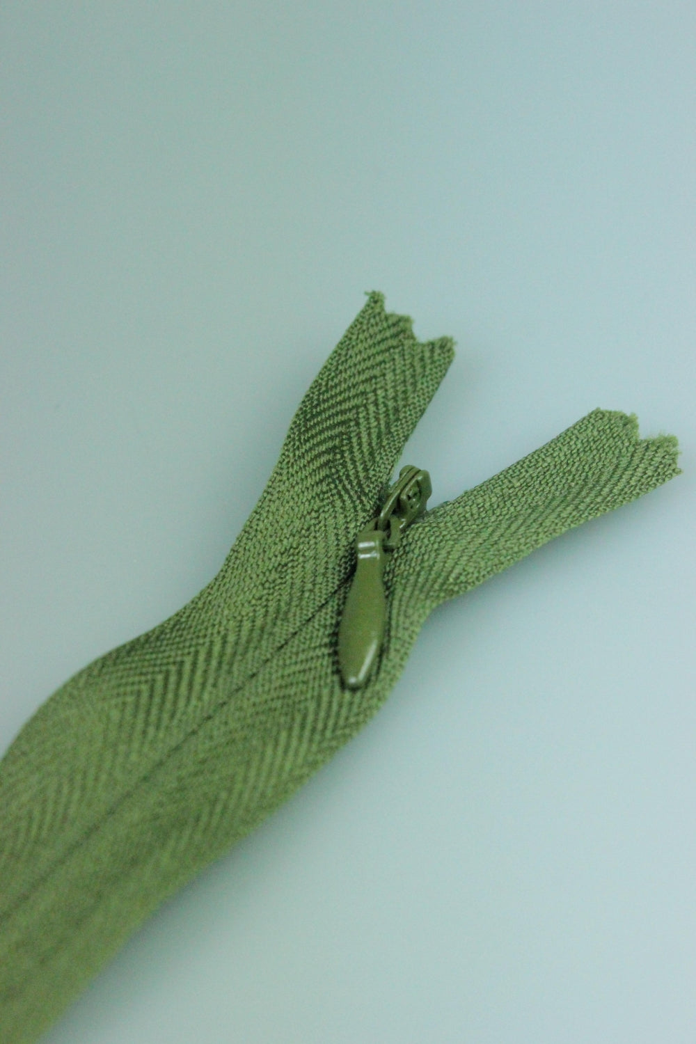 Fermoar Ascuns Pe Panza, 20cm, Olive