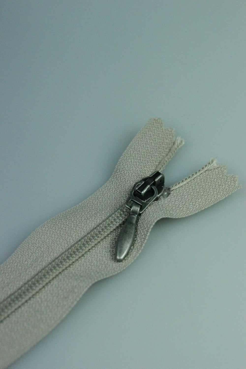 Fermoar De Plastic 13cm, Bej