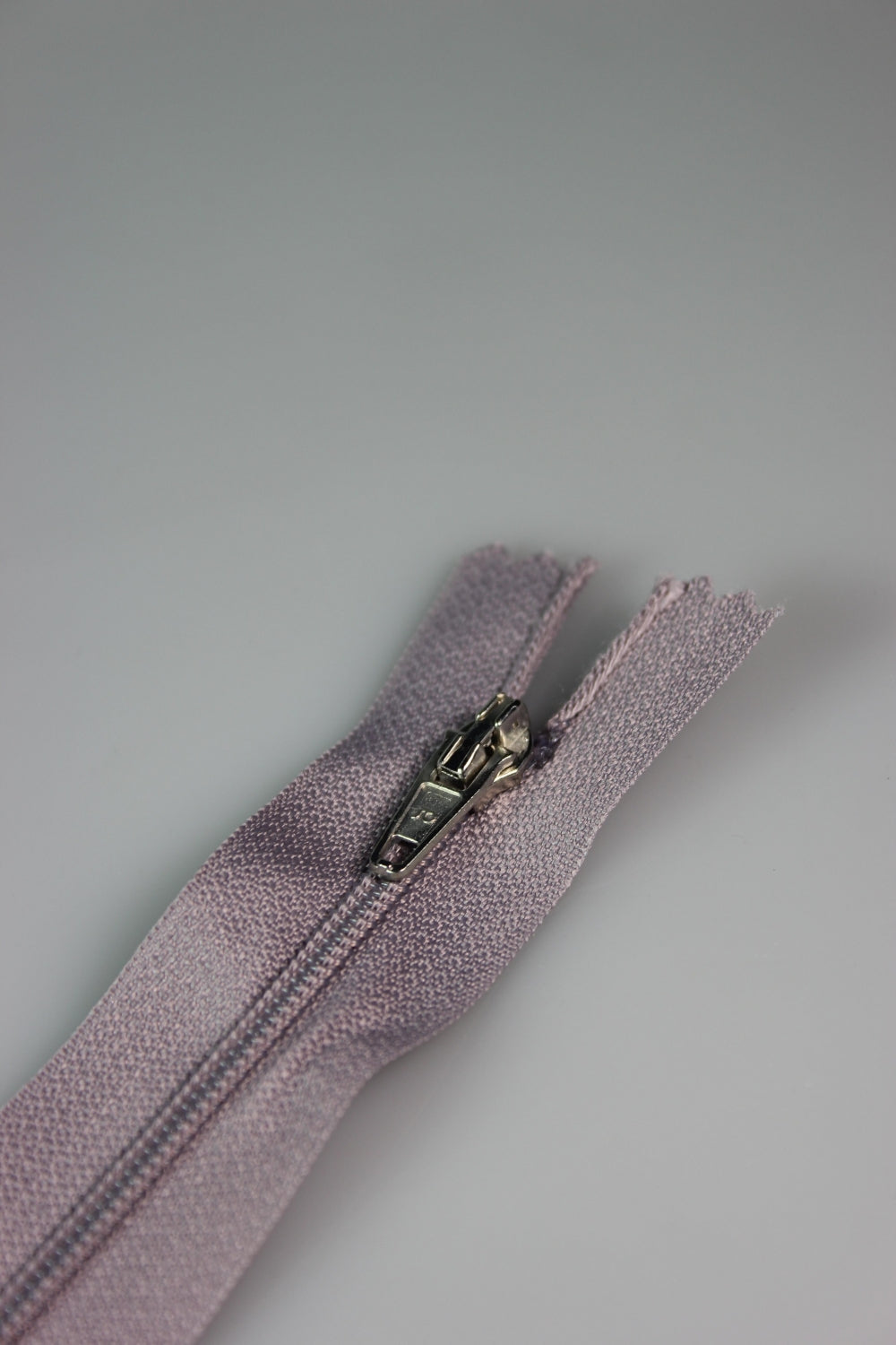 Fermoar De Plastic 14cm, Bej Lila (10 Buc)