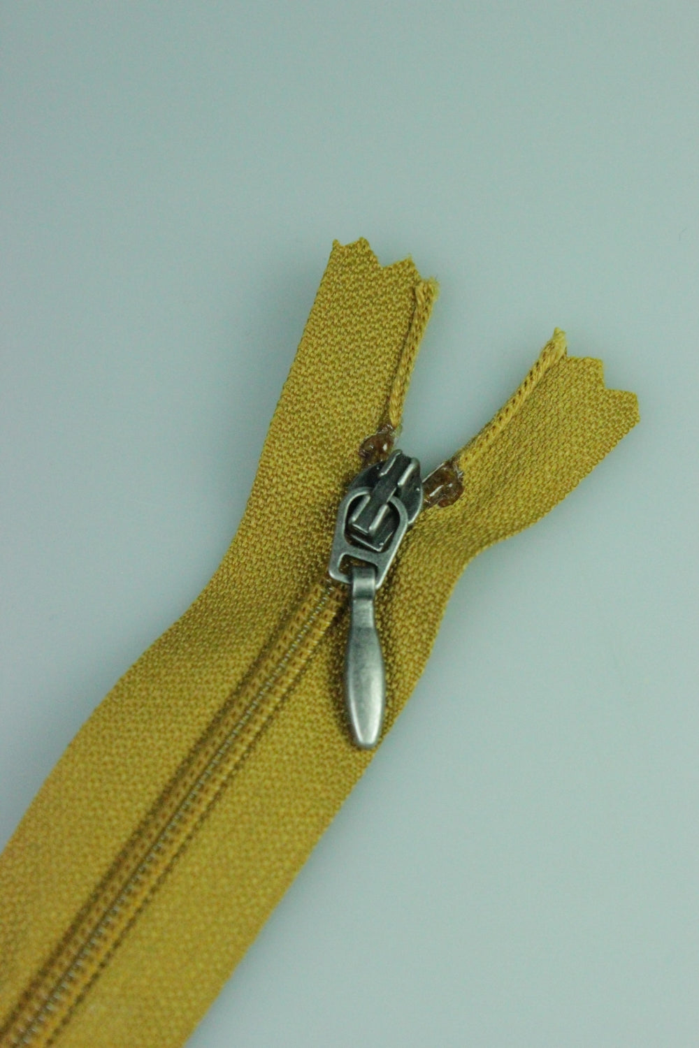 Fermoar De Plastic 20cm, Mustar