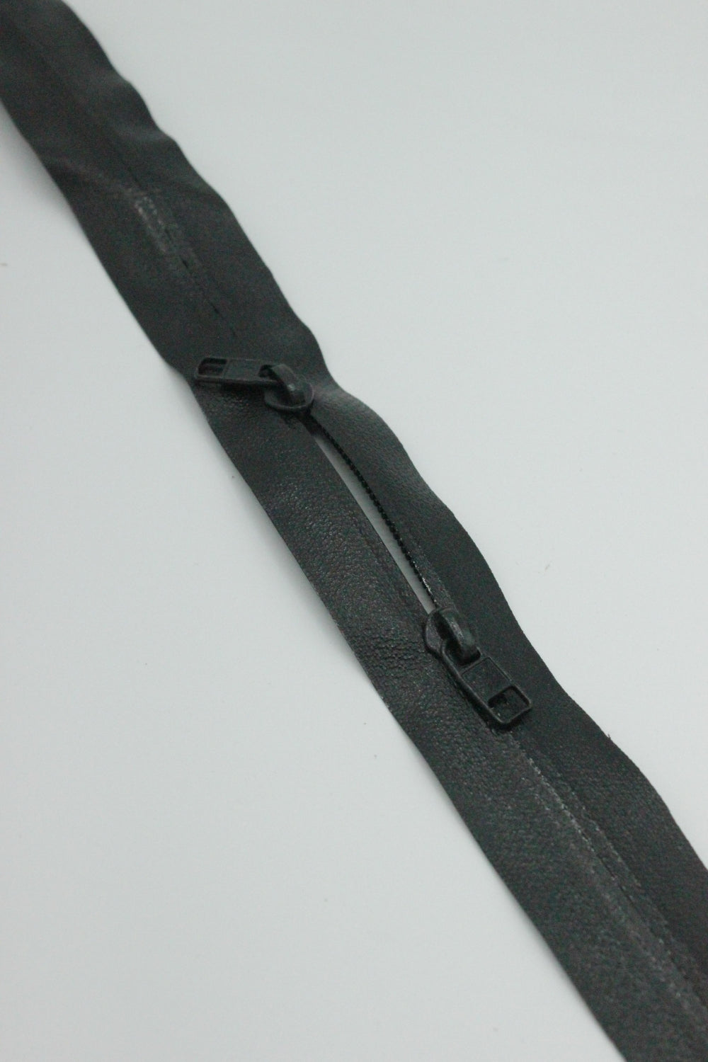 Fermoar De Plastic Fix Impermeabil Cu Doua cursoare, 36cm, Negru