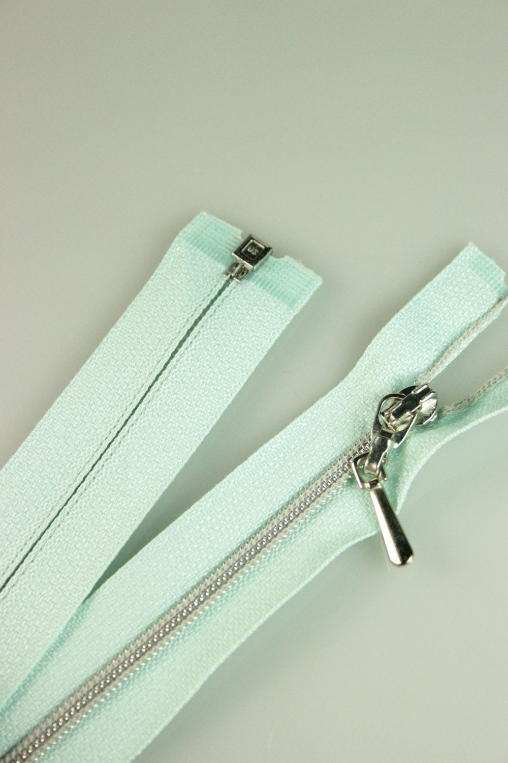 Fermoar Detasabil De Plastic Spiralat 3mm, 29cm, Verde Menta