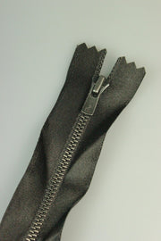 Fermoar Metalic Pe Suport De Saten, 26cm, Maro