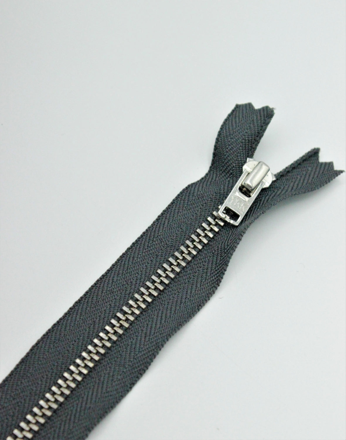 Fermoar Metalic YKK, 20cm, Gri