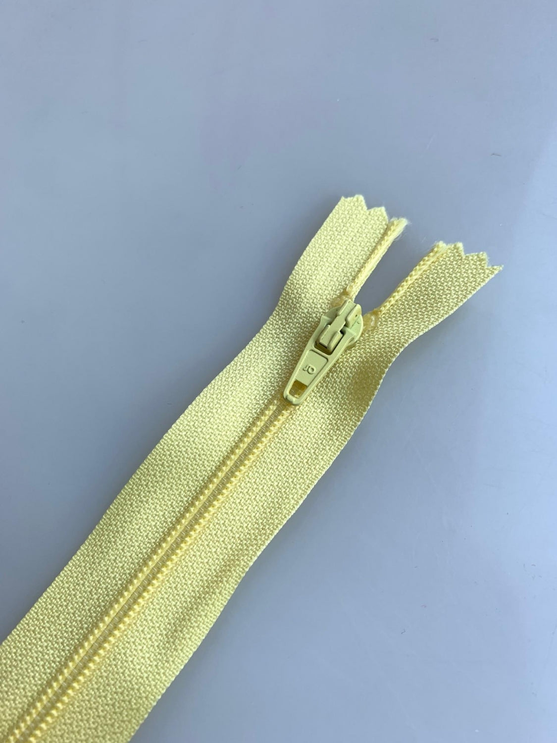 Fermoar Plastic 12cm, Galben