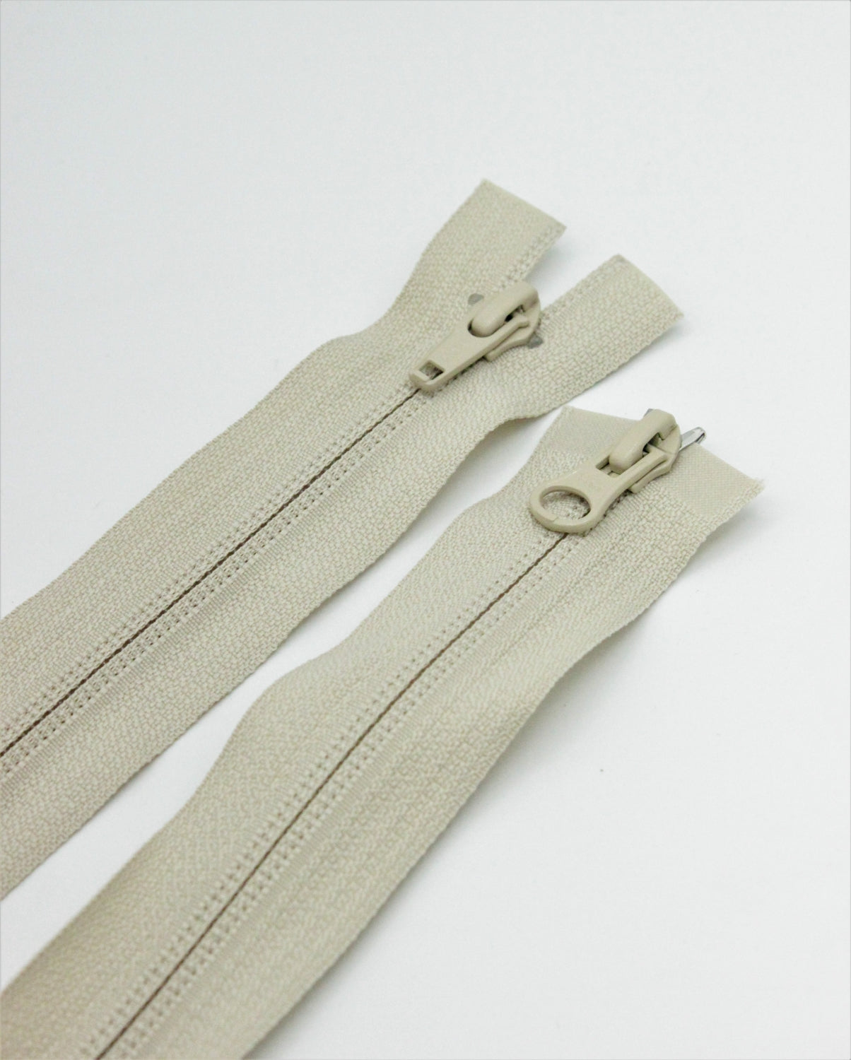 Fermoar YKK Spiralat Ascunt 5mm Cu Dublu Cursor, 75cm, Bej Deschis