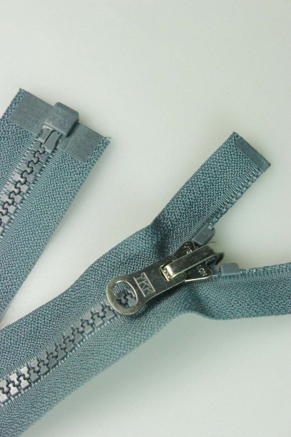 Fermoar YKK De Plastic Injectat 5mm Detasabil, Cursor Reversibil, 74cm, Gri