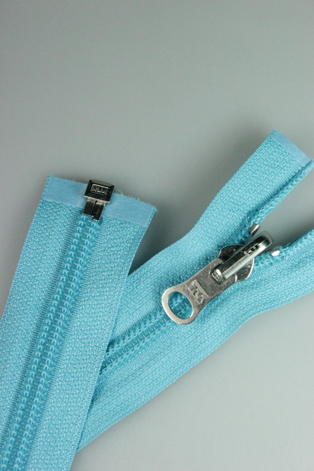 Fermoar YKK De Plastic Spiralat 5mm Detasabil, Cursor Reversibil, 64cm, Albastru