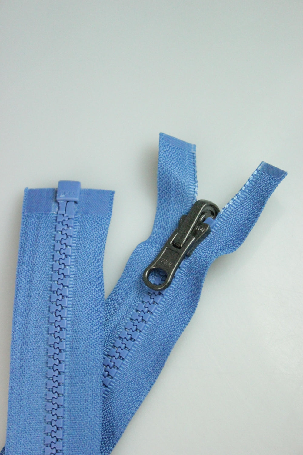 Fermoar YKK Injectat Reversibil, 67cm, 5mm, Albastru