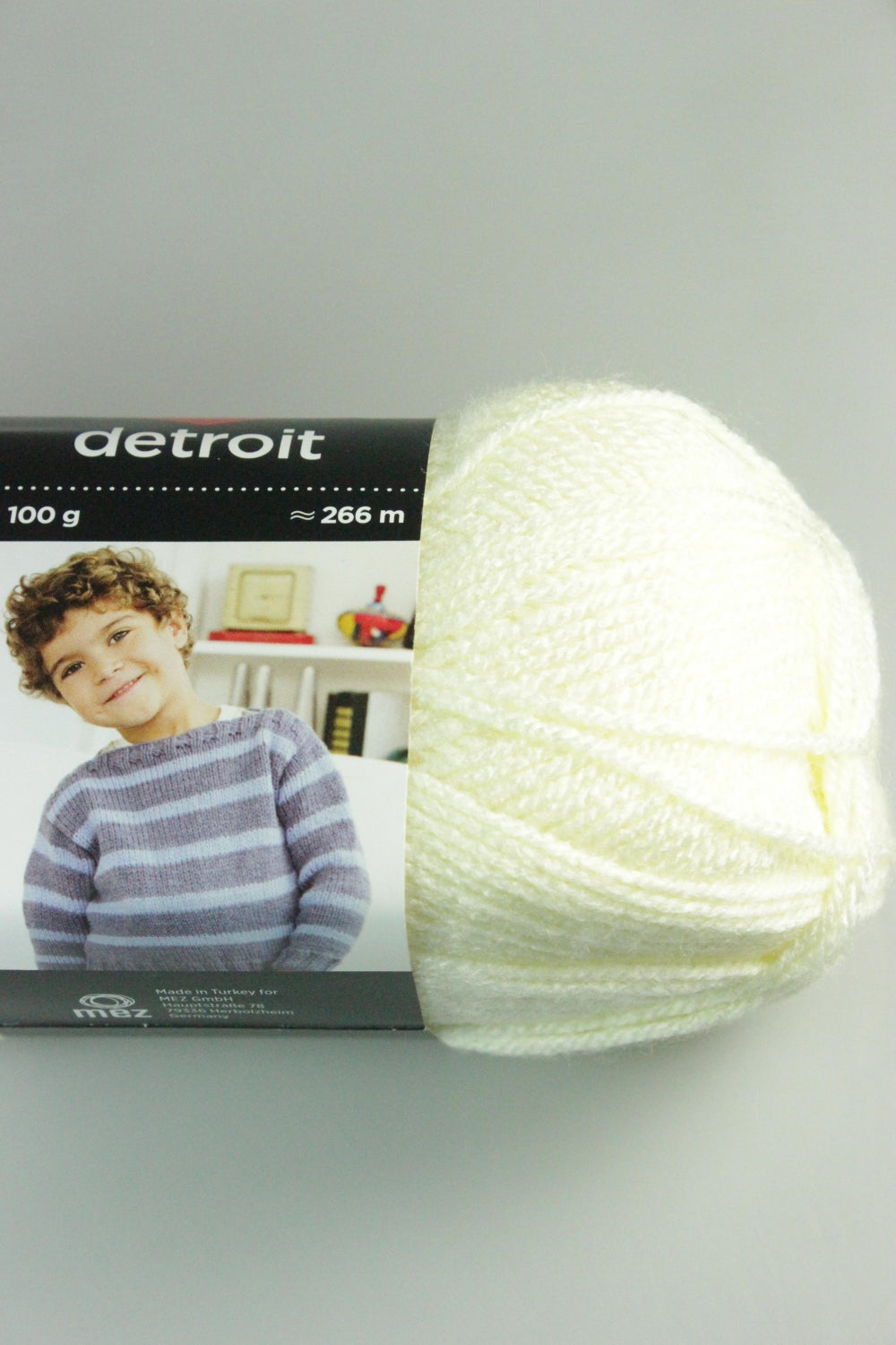 Fire Detroit (Red Heart) 100 gr