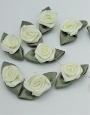 Flori Cu Frunze Din Saten, 30mm, Crem unt