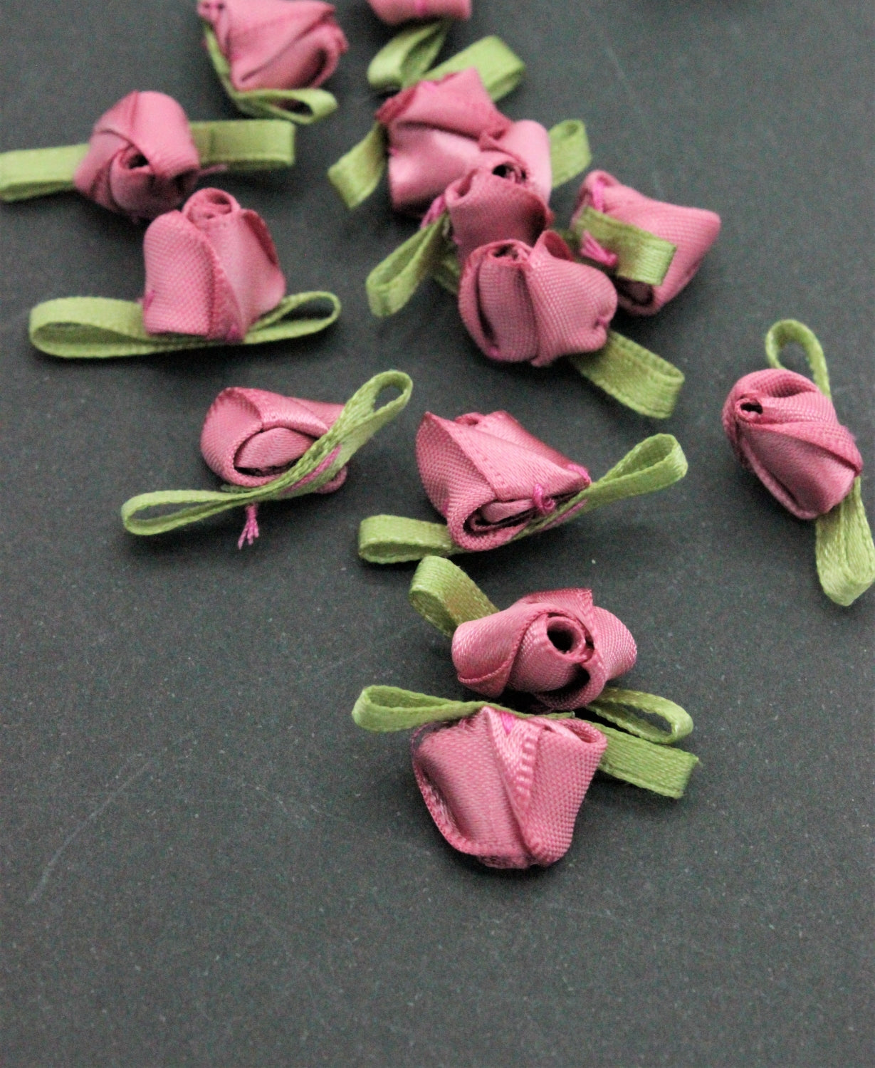 Floricele Cu Fundite Din Saten, 25mm