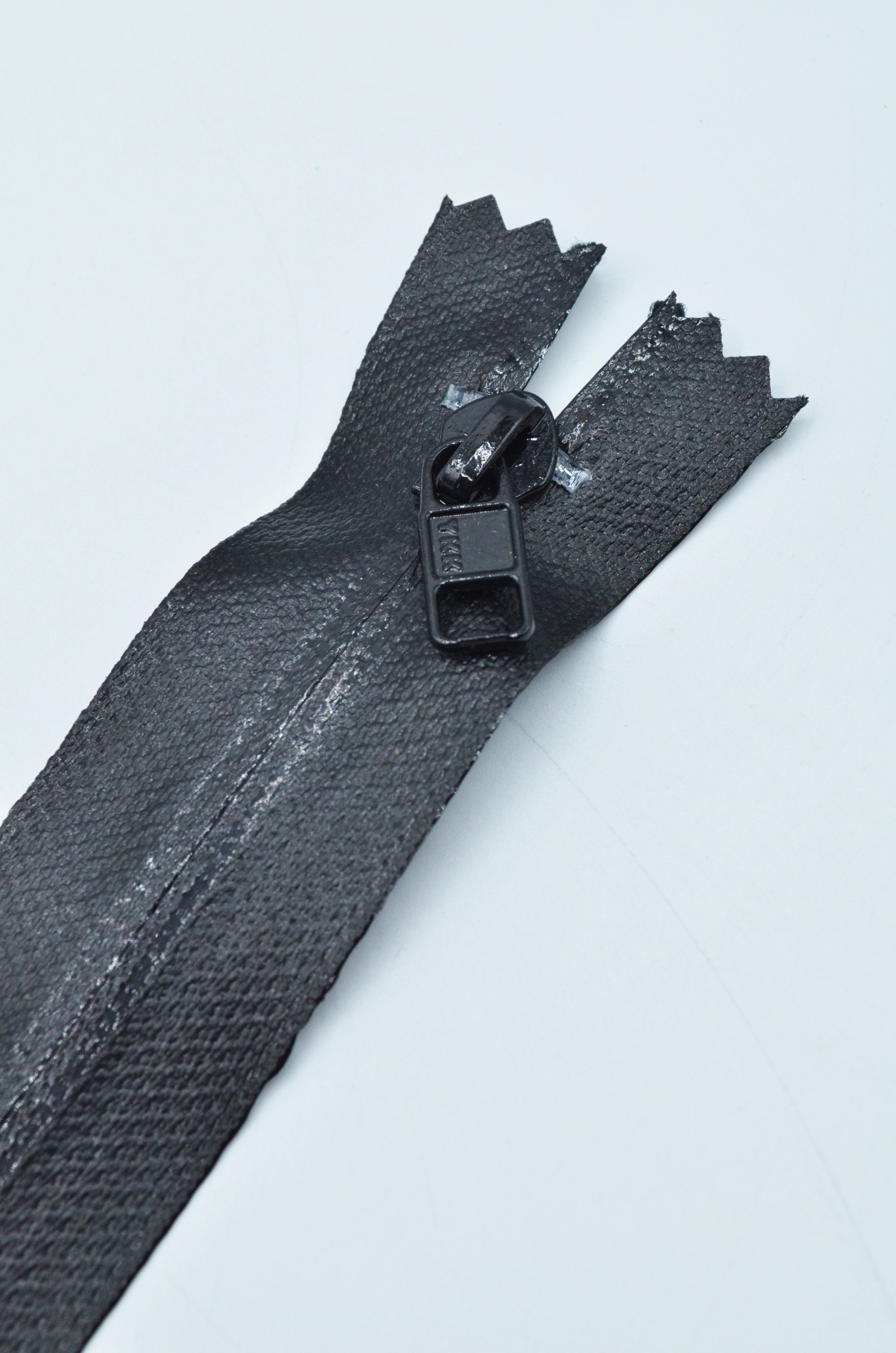 Fermoar De Plastic YKK FIX Impermeabil 22cm
