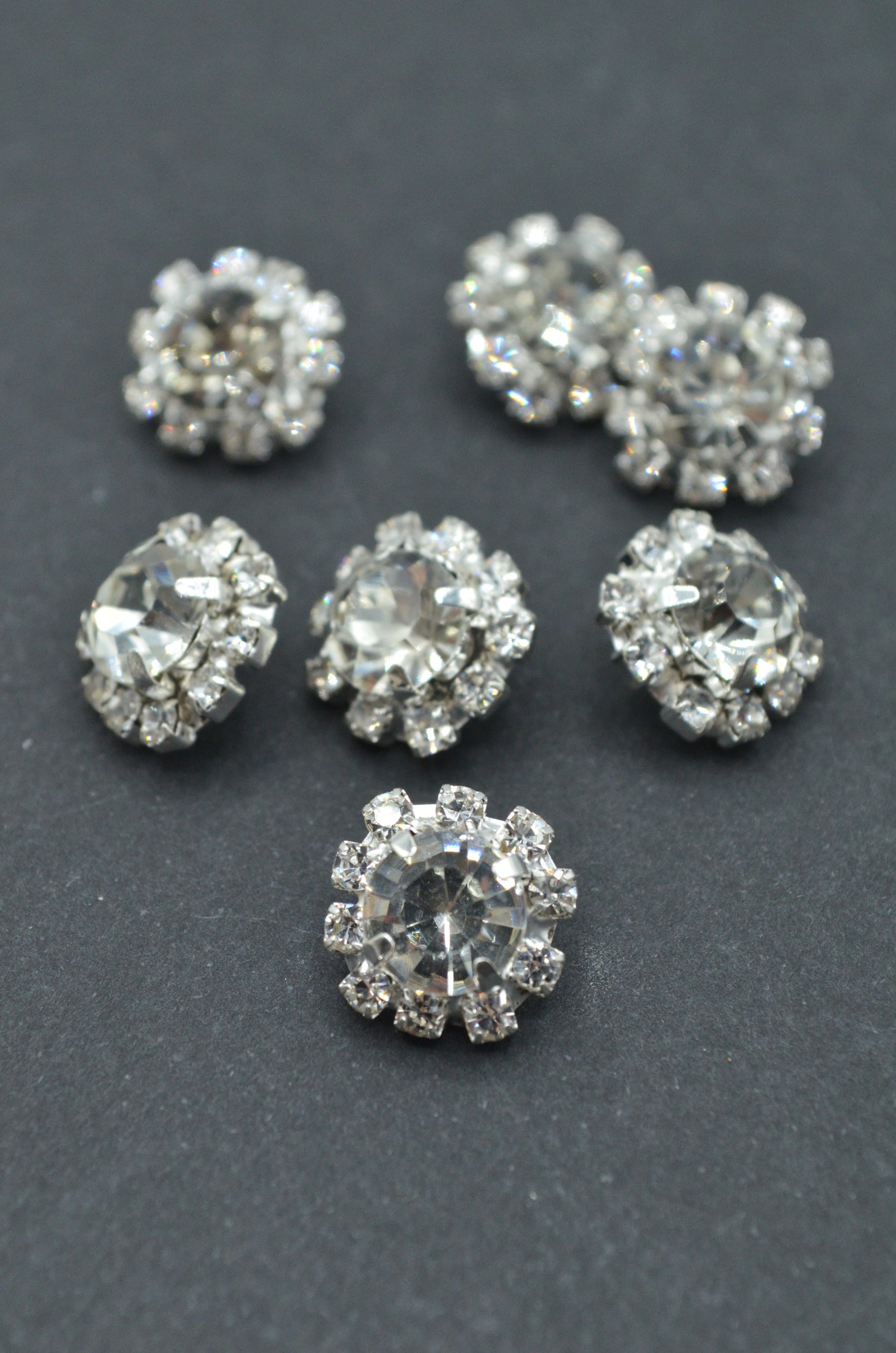 Nasturi Metalici Cu Pietre, 14mm