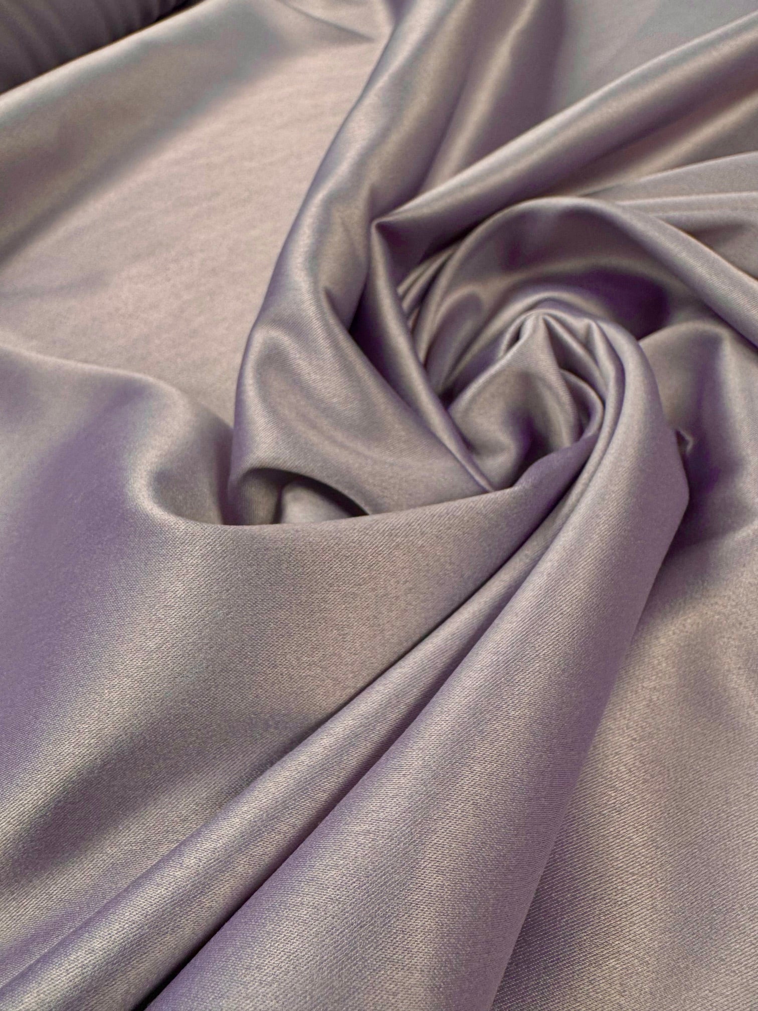 Tafta Elastica, Lila Prafuit