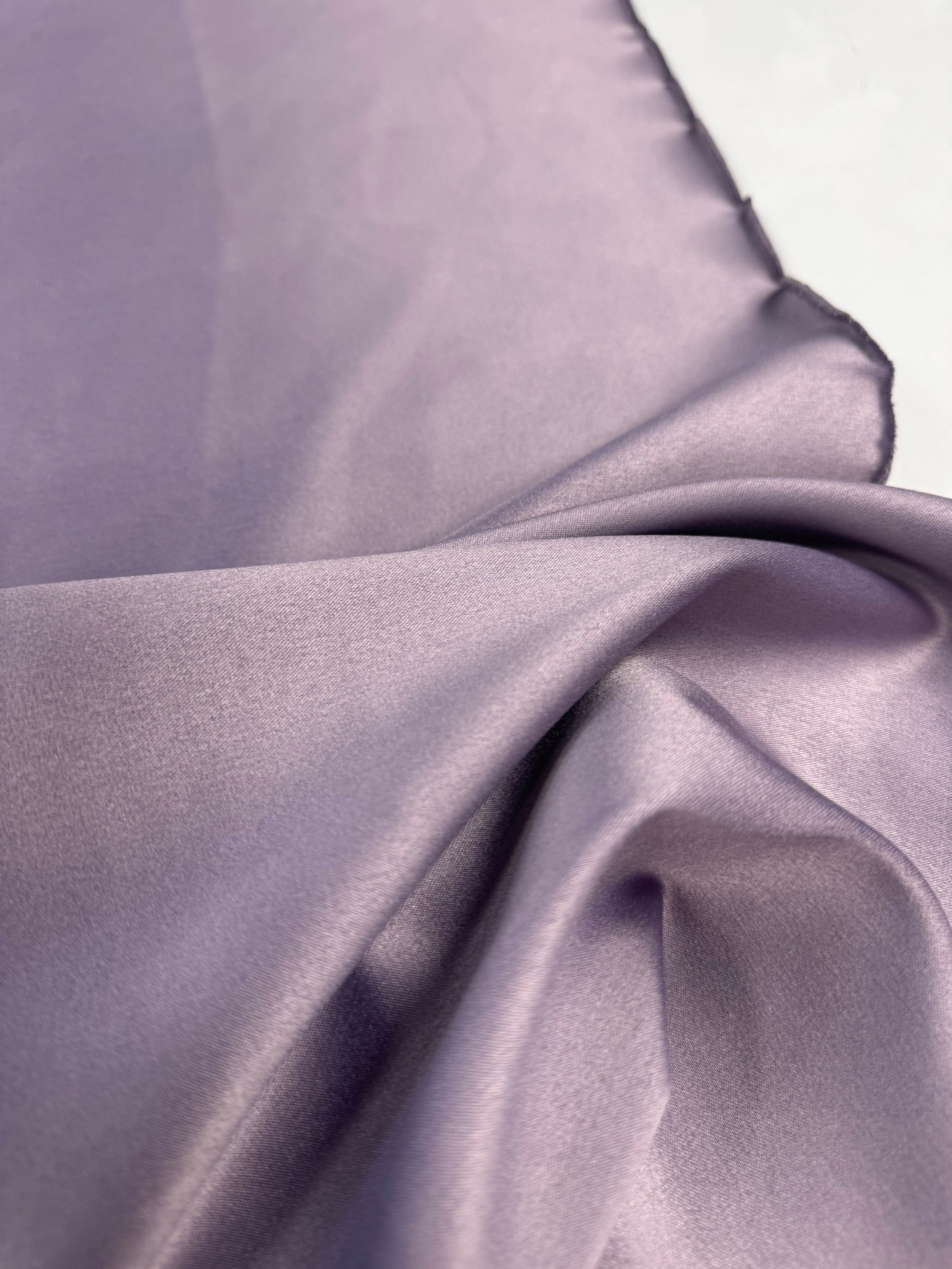 Tafta Elastica, Lila Prafuit
