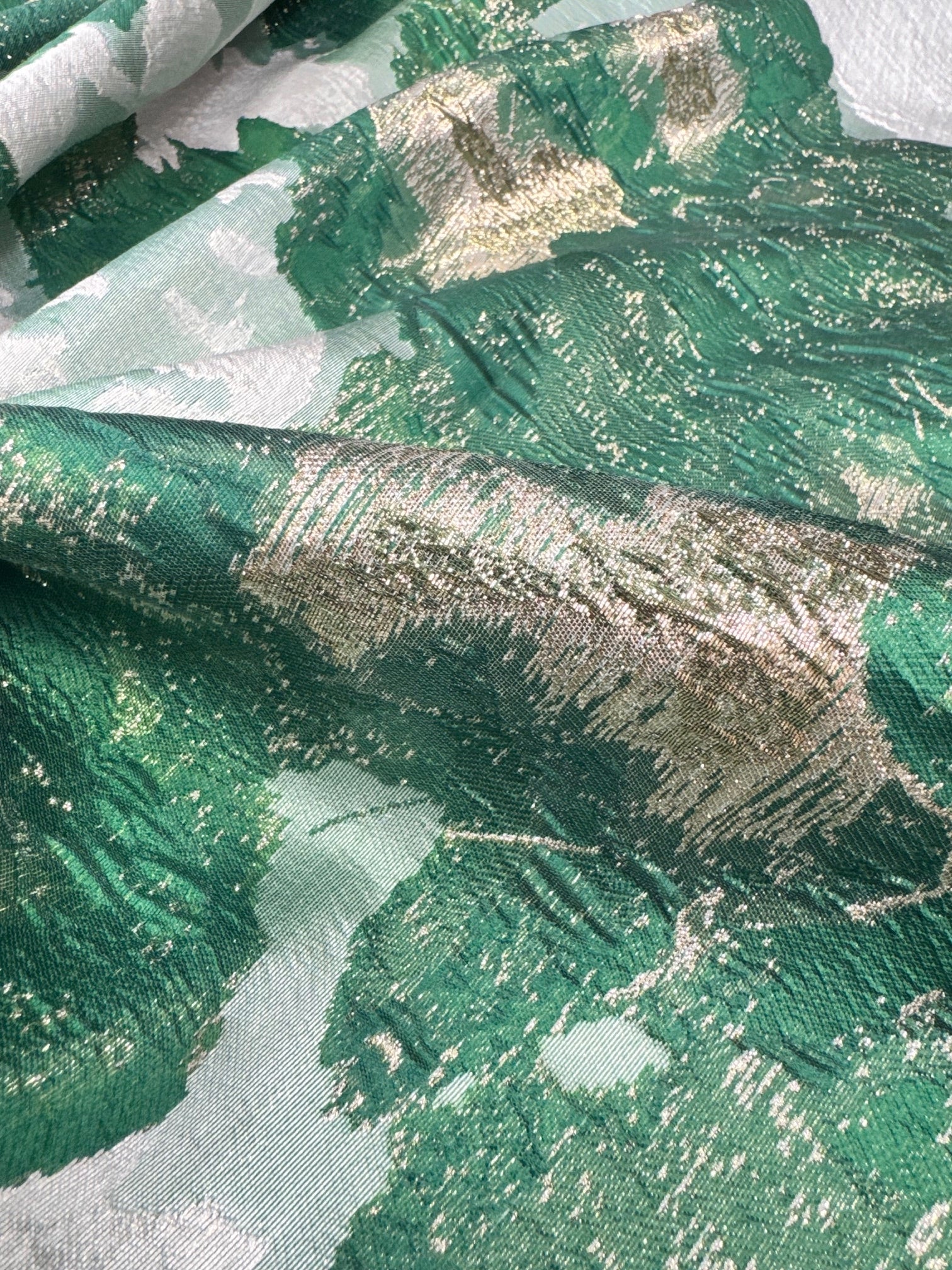 Brocard Cu Fir Lame, Verde