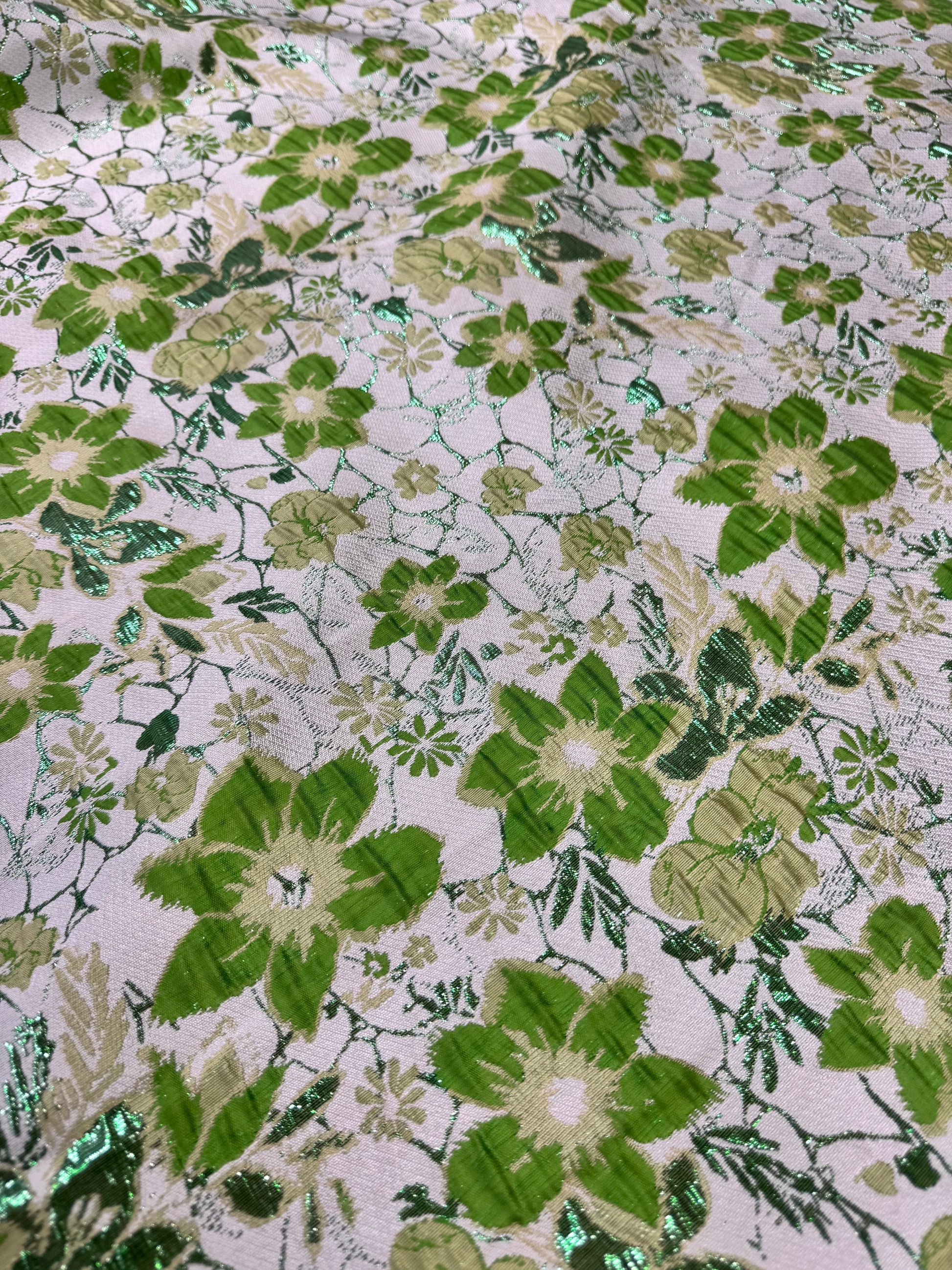 Brocard Cu Fir Lame, Verde