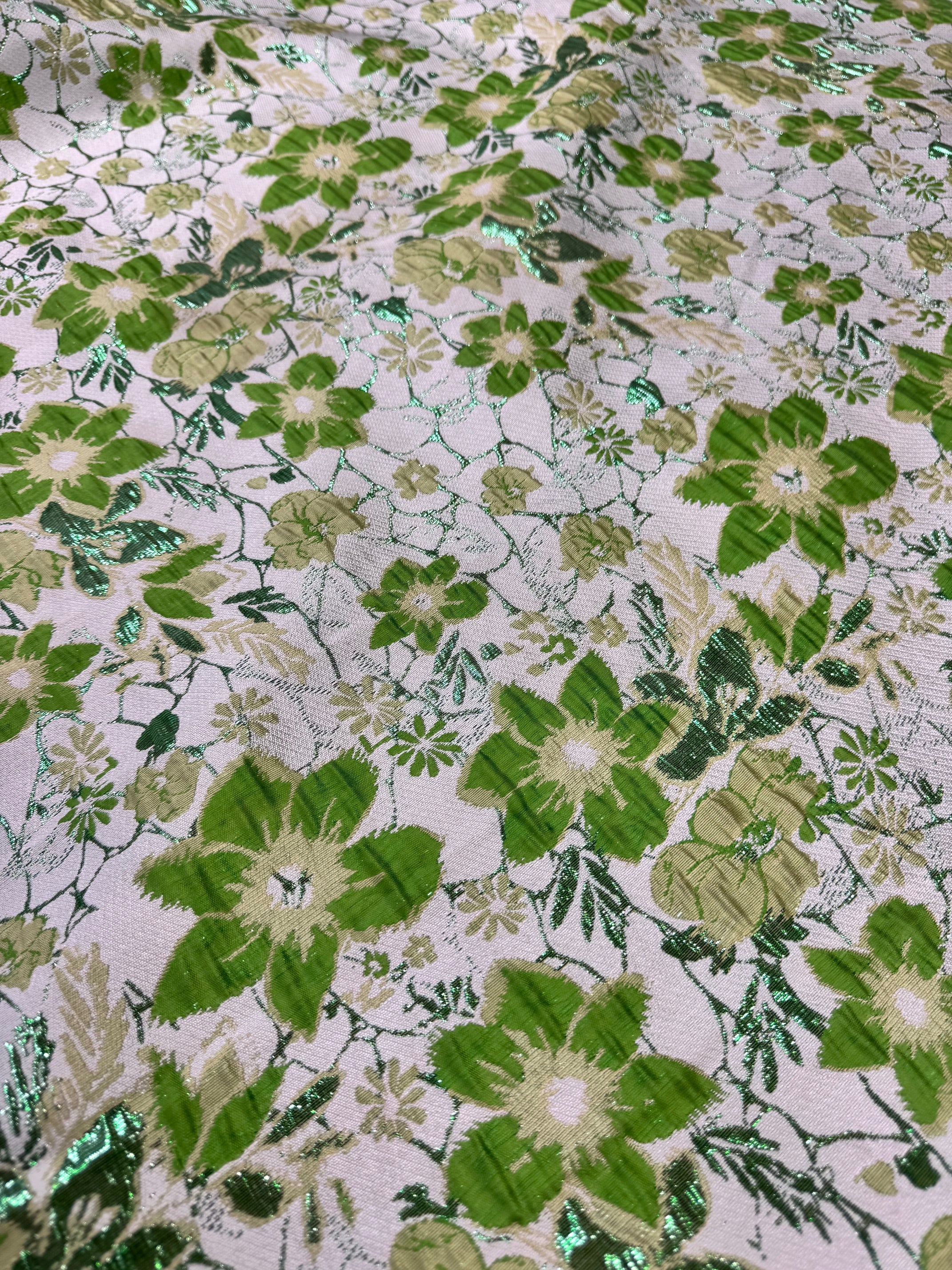 Brocard Cu Fir Lame, Verde
