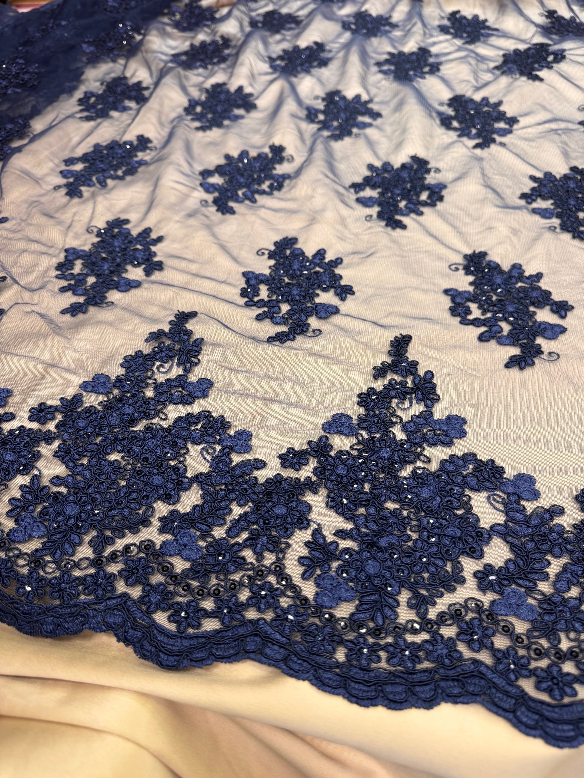 Broderie Cu Paiete Fine, Bleumarin