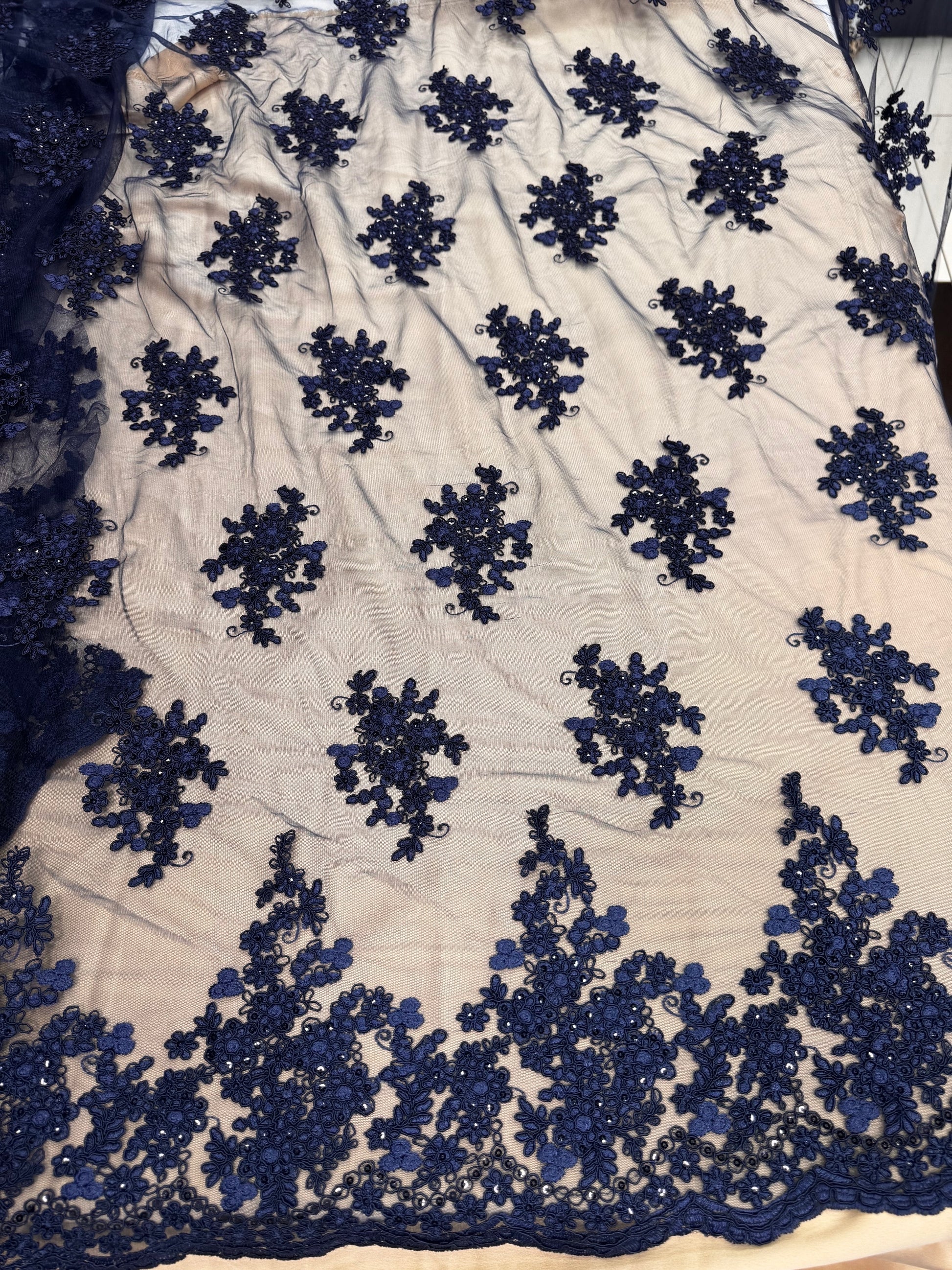 Broderie Cu Paiete Fine, Bleumarin