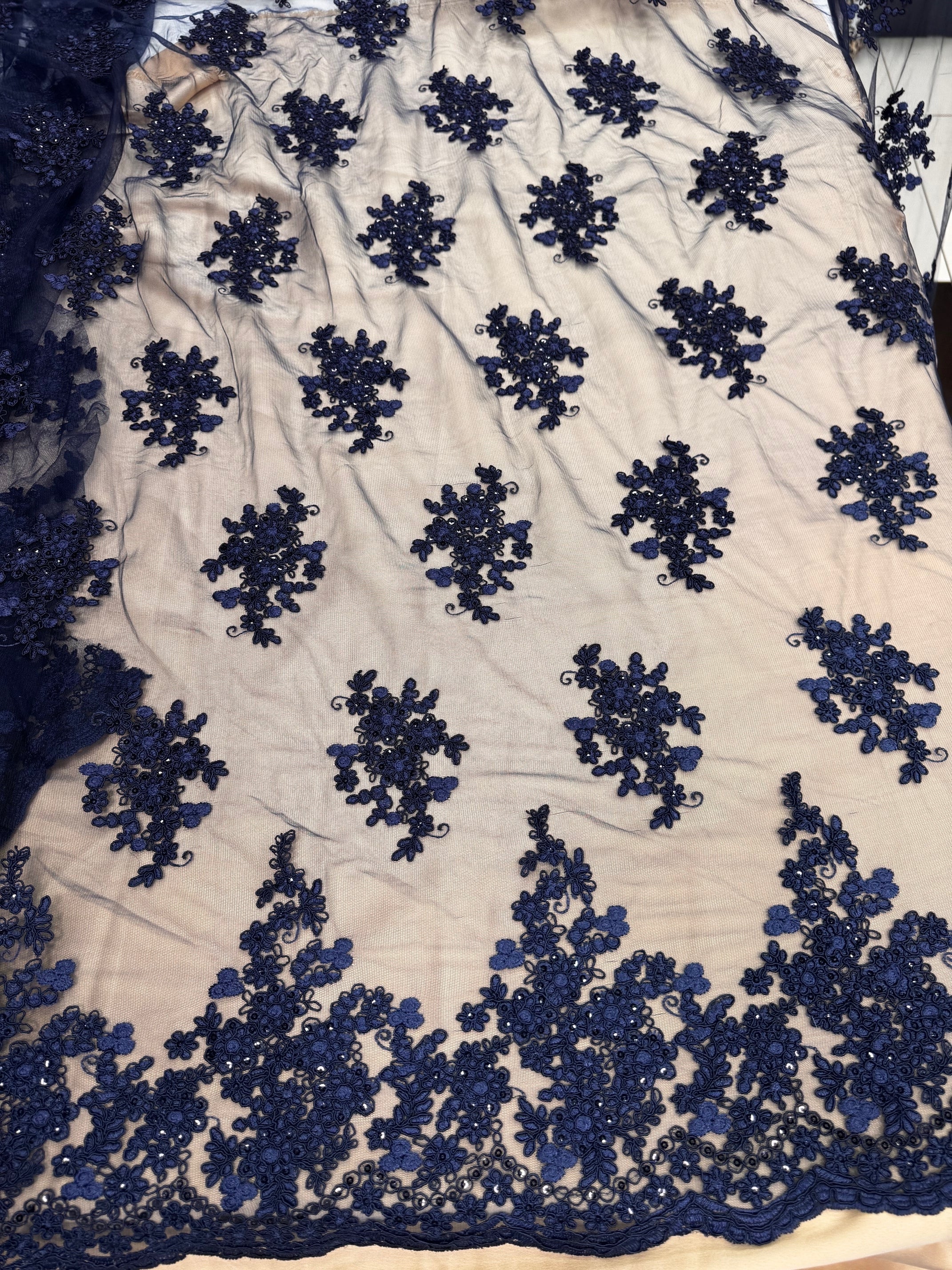 Broderie Cu Paiete Fine, Bleumarin