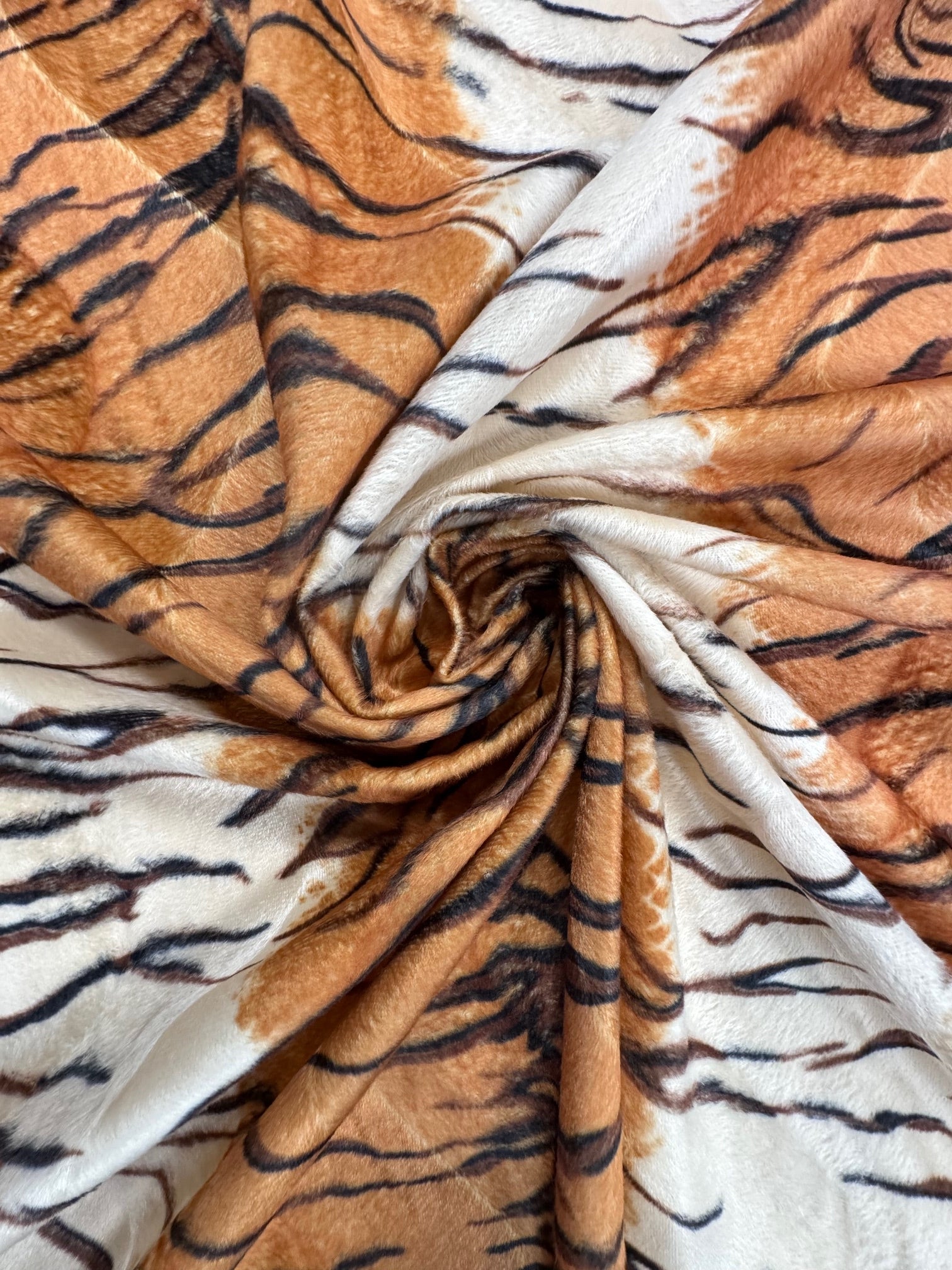 Tesatura Tip Blanita Animal Print