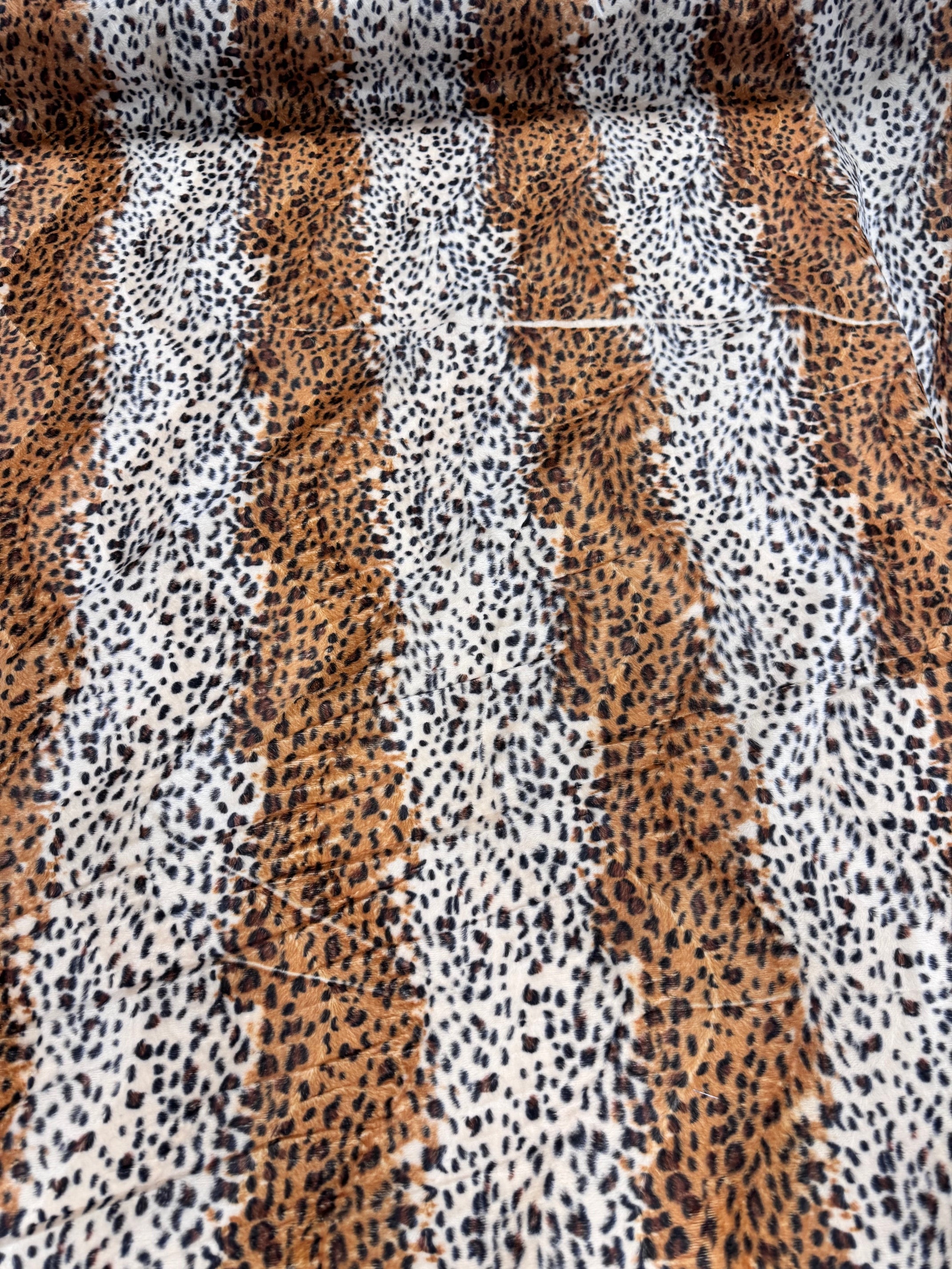 Tesatura Tip Blanita Animal Print